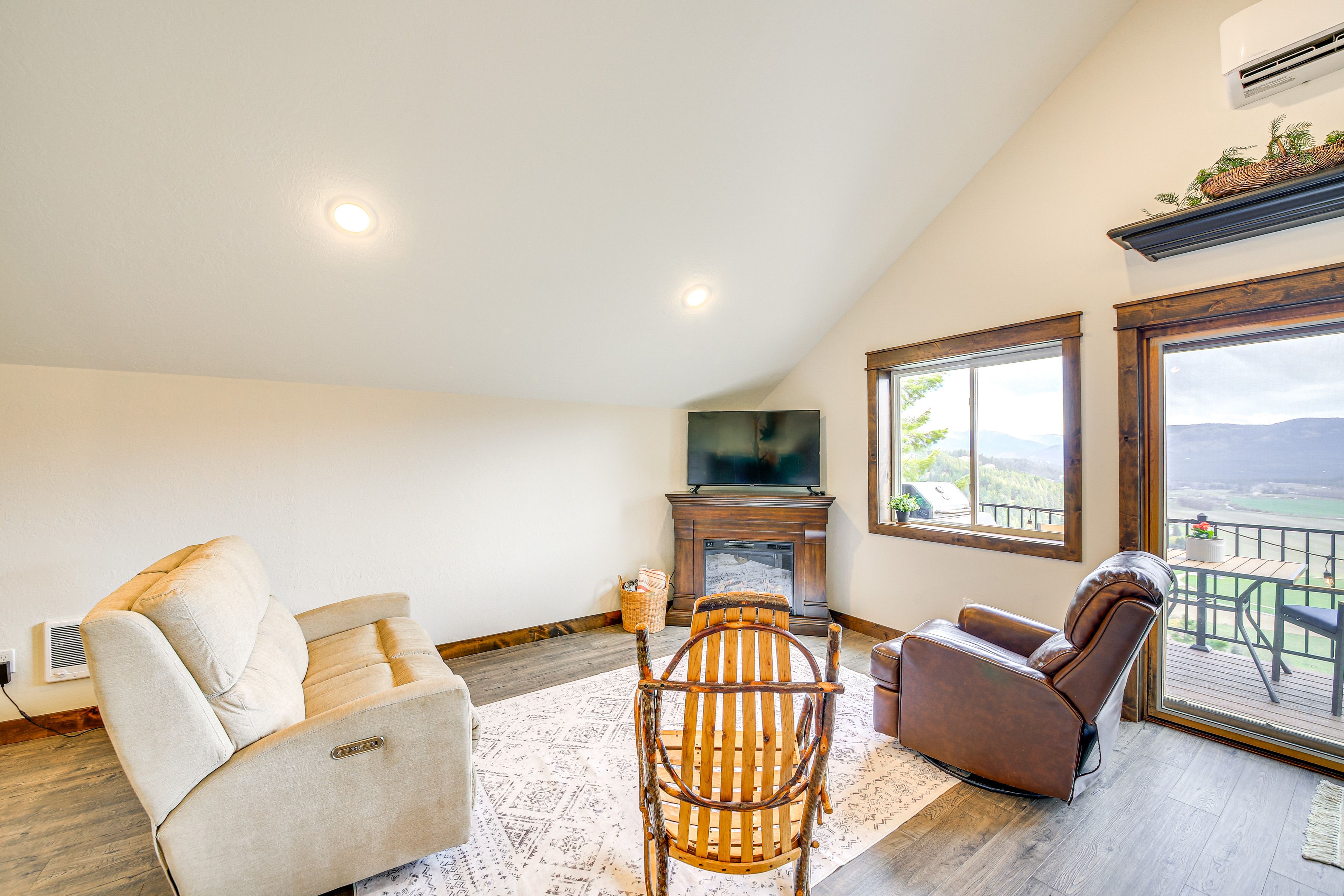 Living Room | 2nd Floor | Fireplace | Books