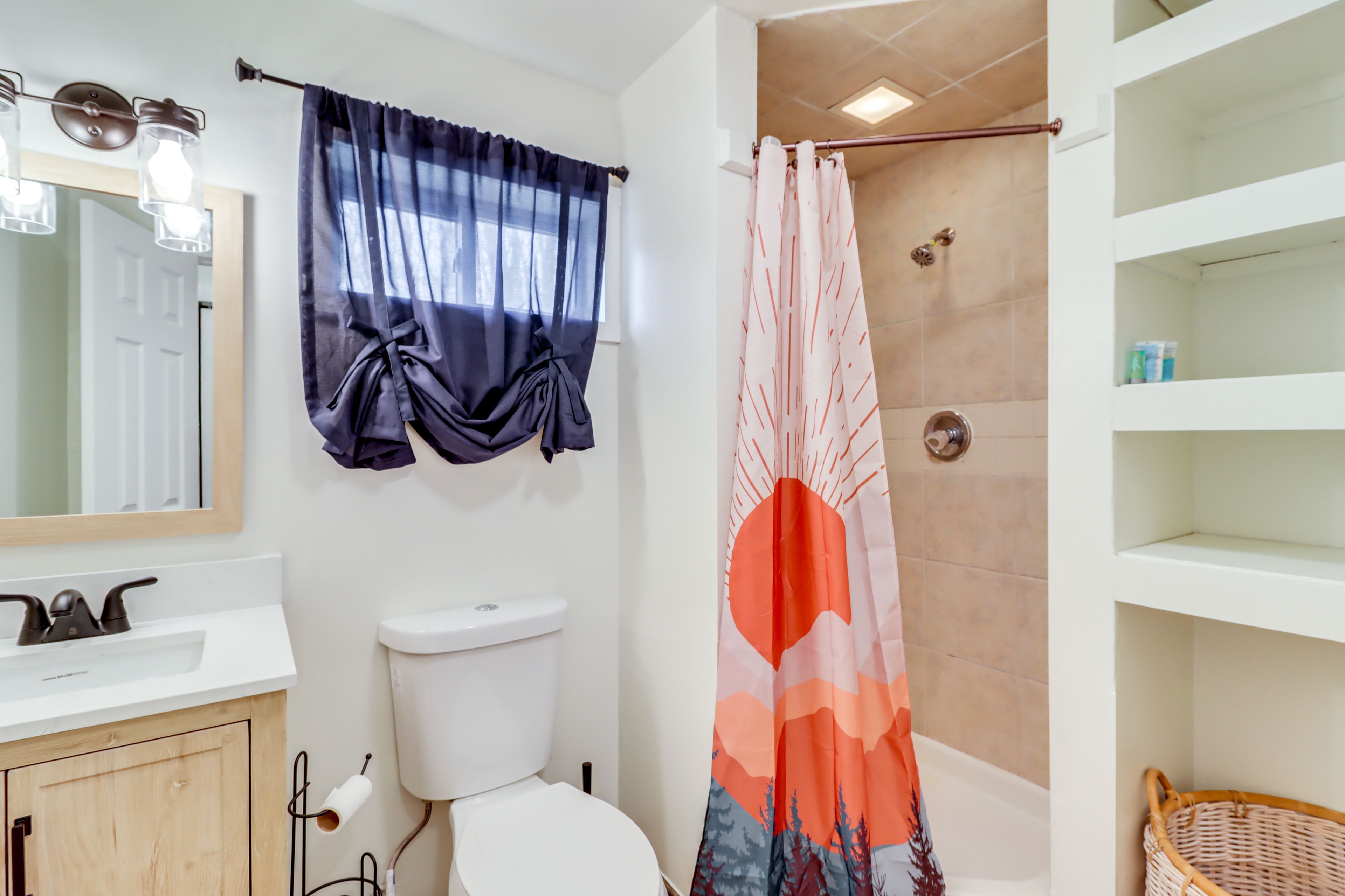 Full Bathroom | 1st Floor