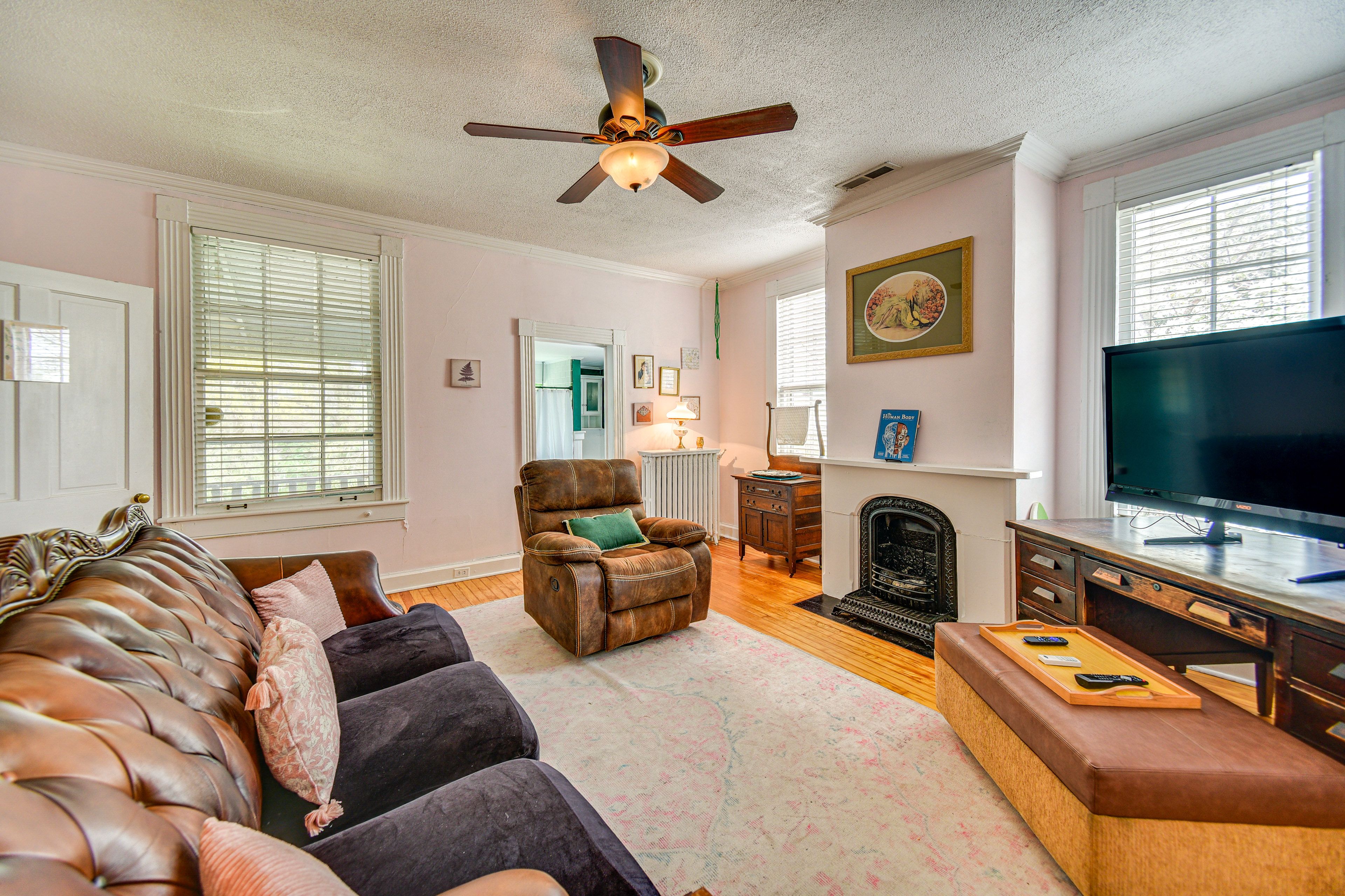 Living Room | Central Heating & A/C | Free WiFi | Smart TVs | 1st Floor