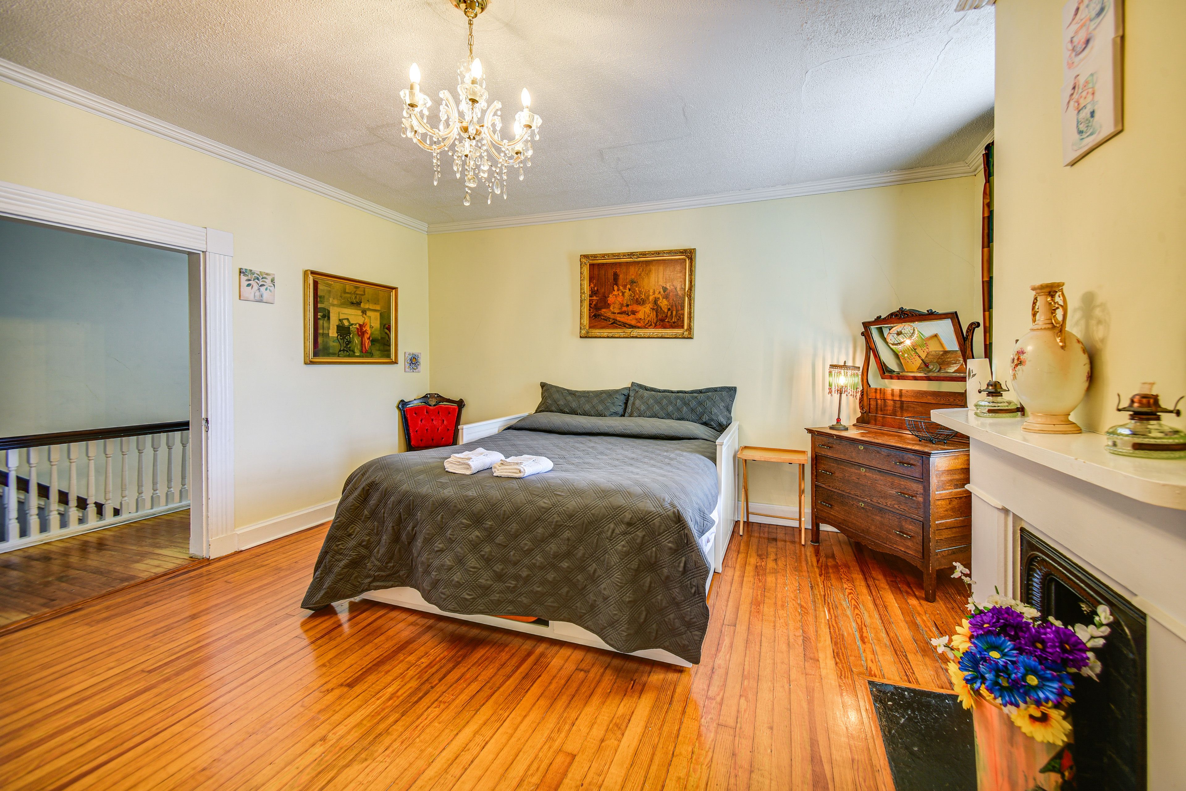 Bedroom 4 | King Bed | 2nd Floor