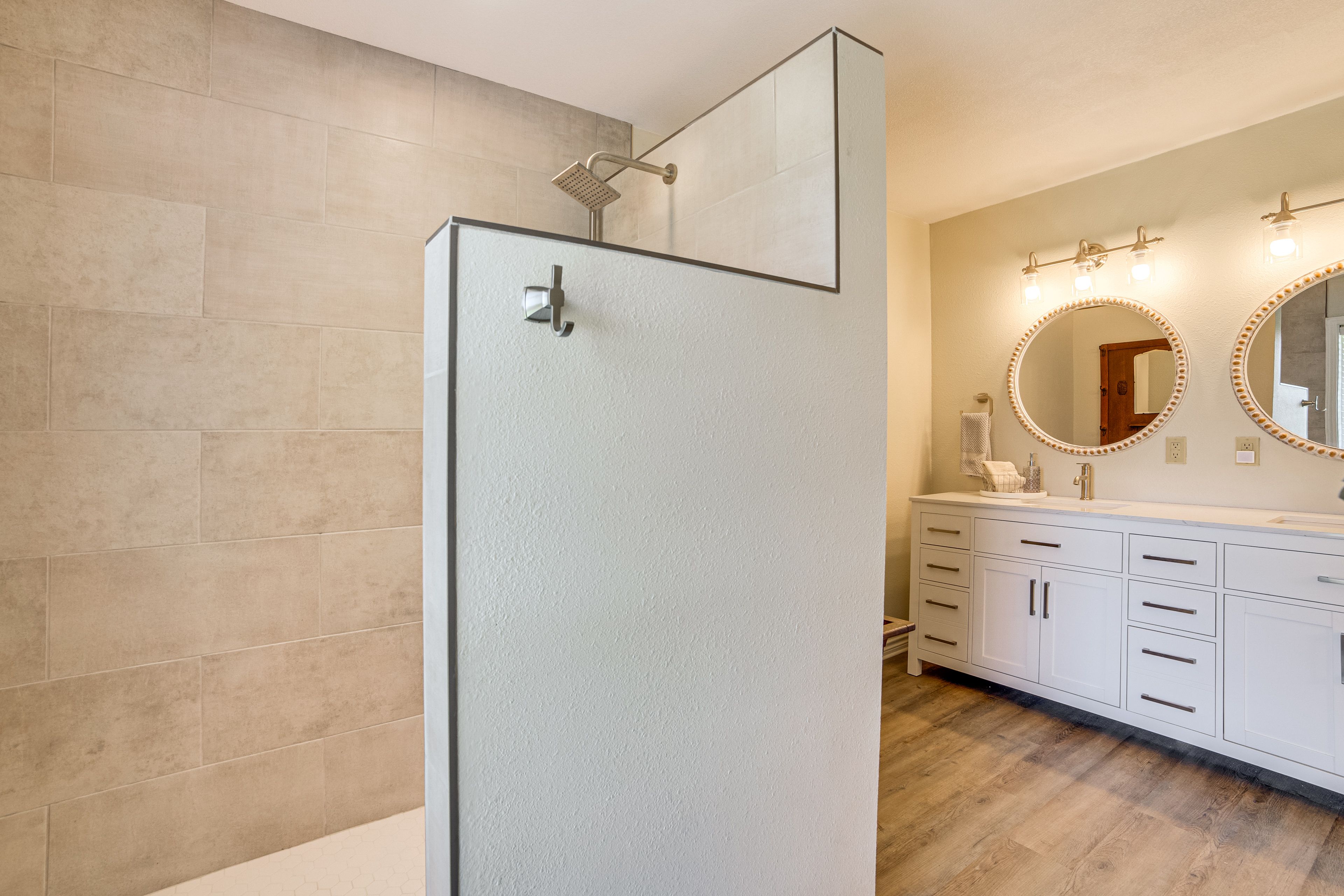 En-Suite Bathroom | 1st Floor | Towels Provided