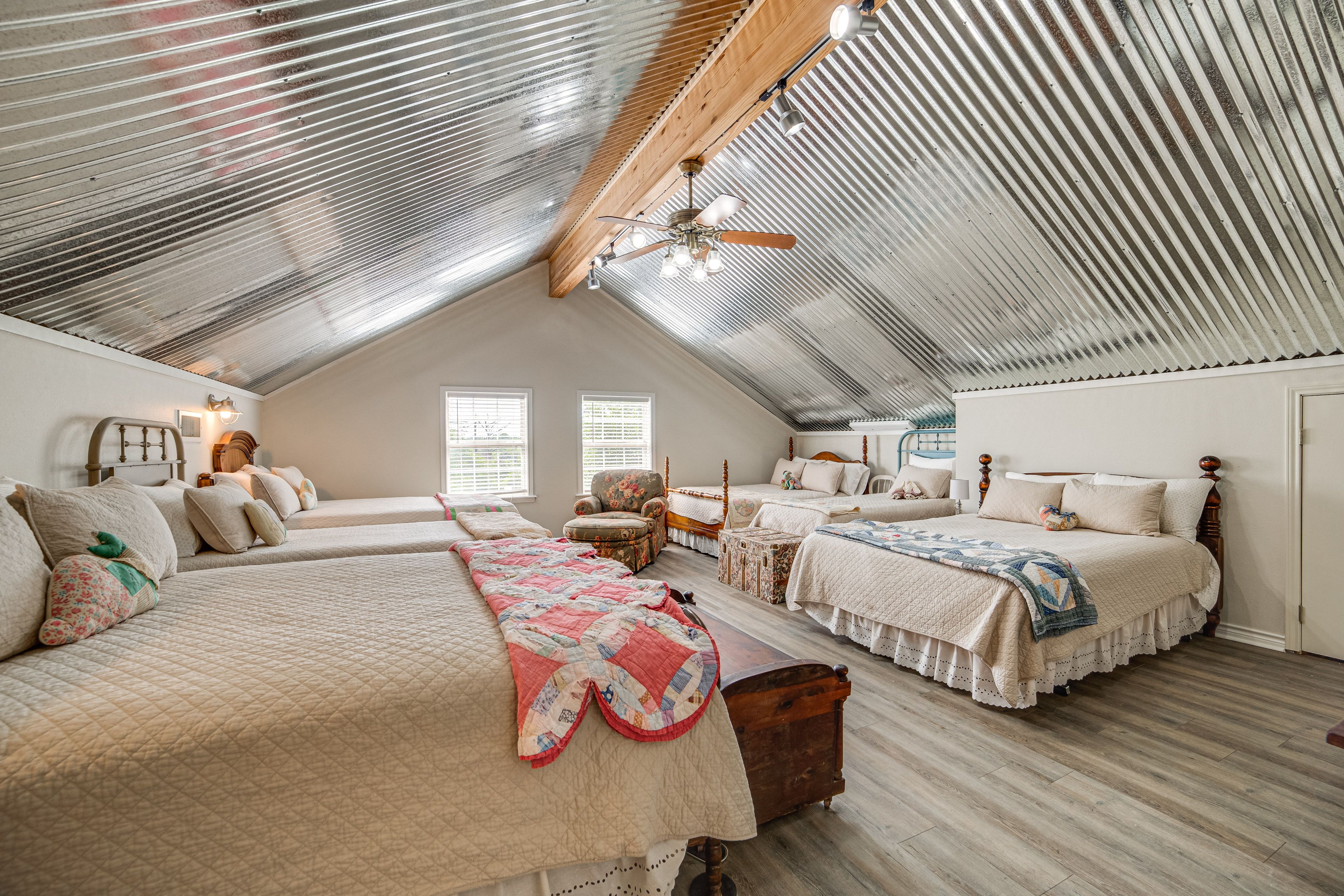 Bedroom 4 | 2nd Floor | 2 Queen Beds | 2 Full Beds | 2 Twin Beds
