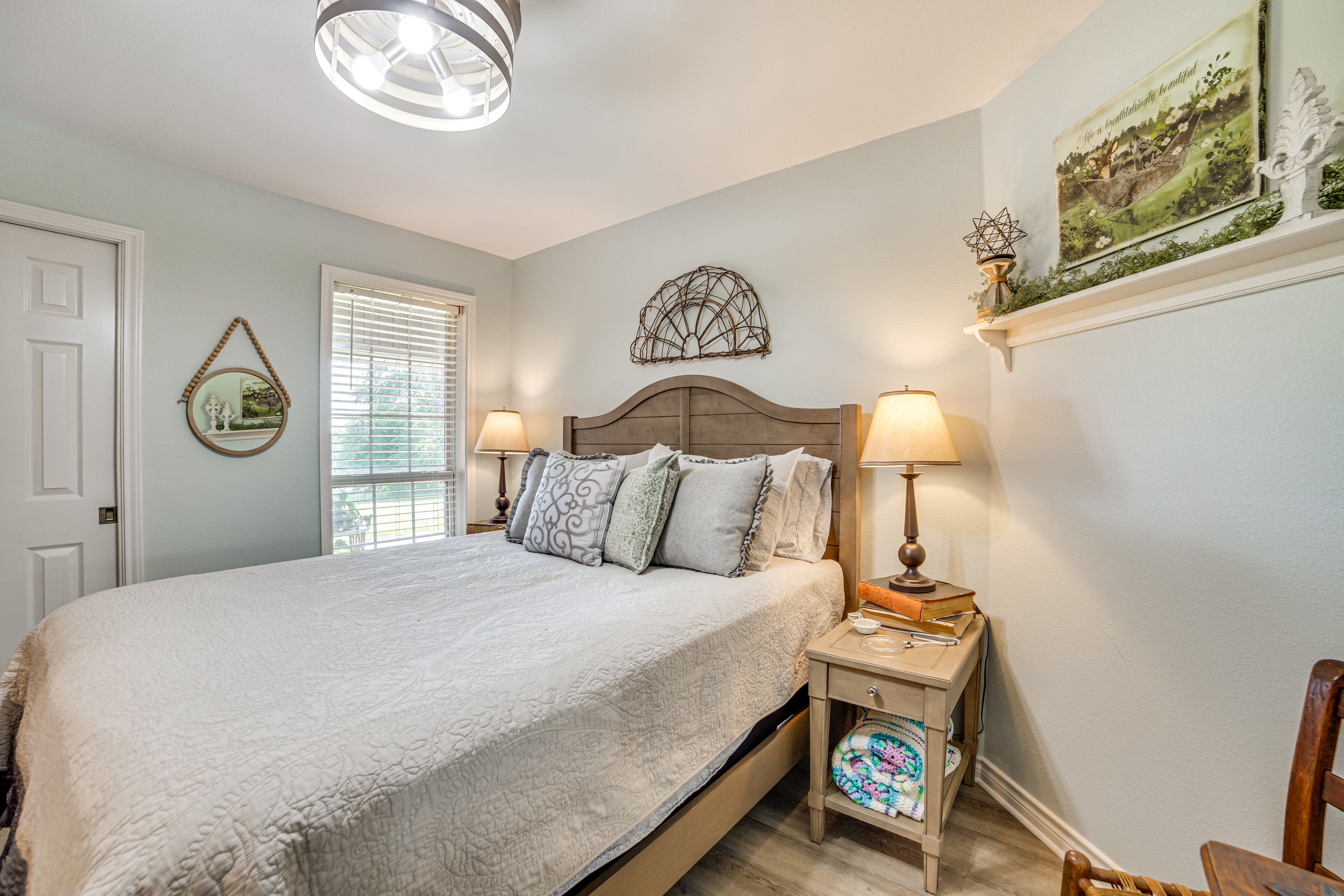 Bedroom 3 | 1st Floor | Queen Bed | Smart TV w/ Cable