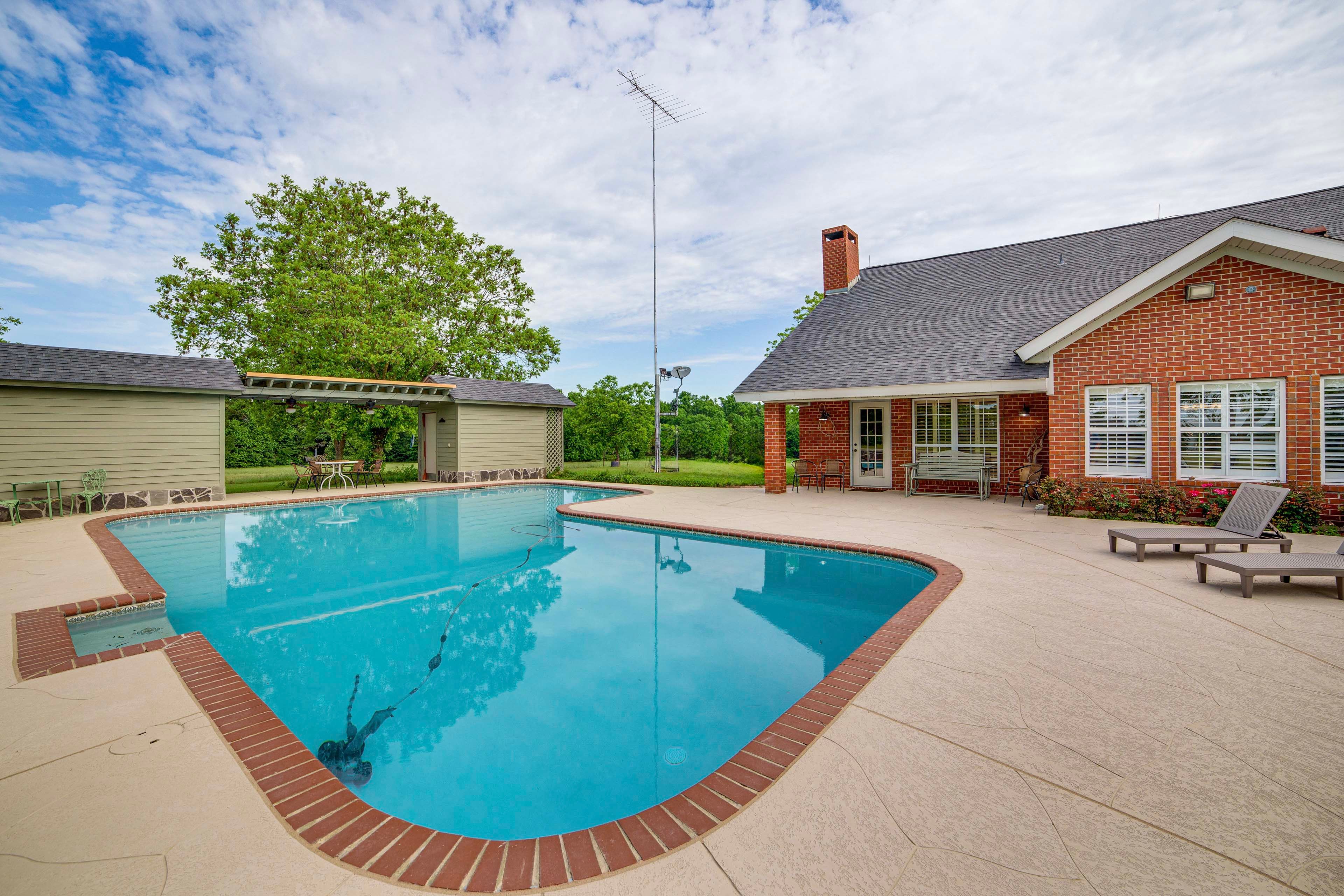 Private Outdoor Pool (Not Heated, Depth 4'-10')