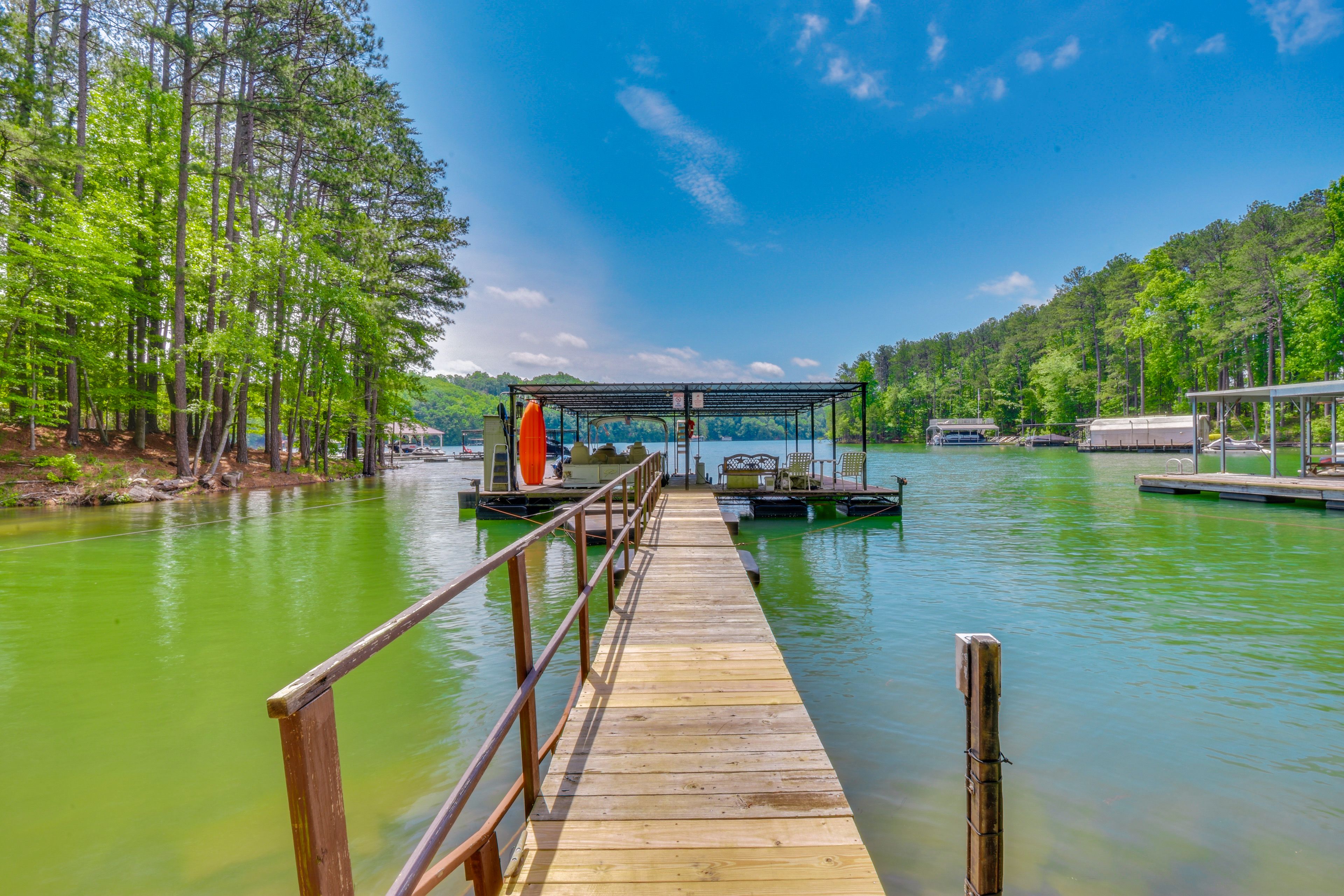 Gainesville Vacation Rental | 4BR | 4.5BA | 1 Step Required | 3,600 Sq Ft
