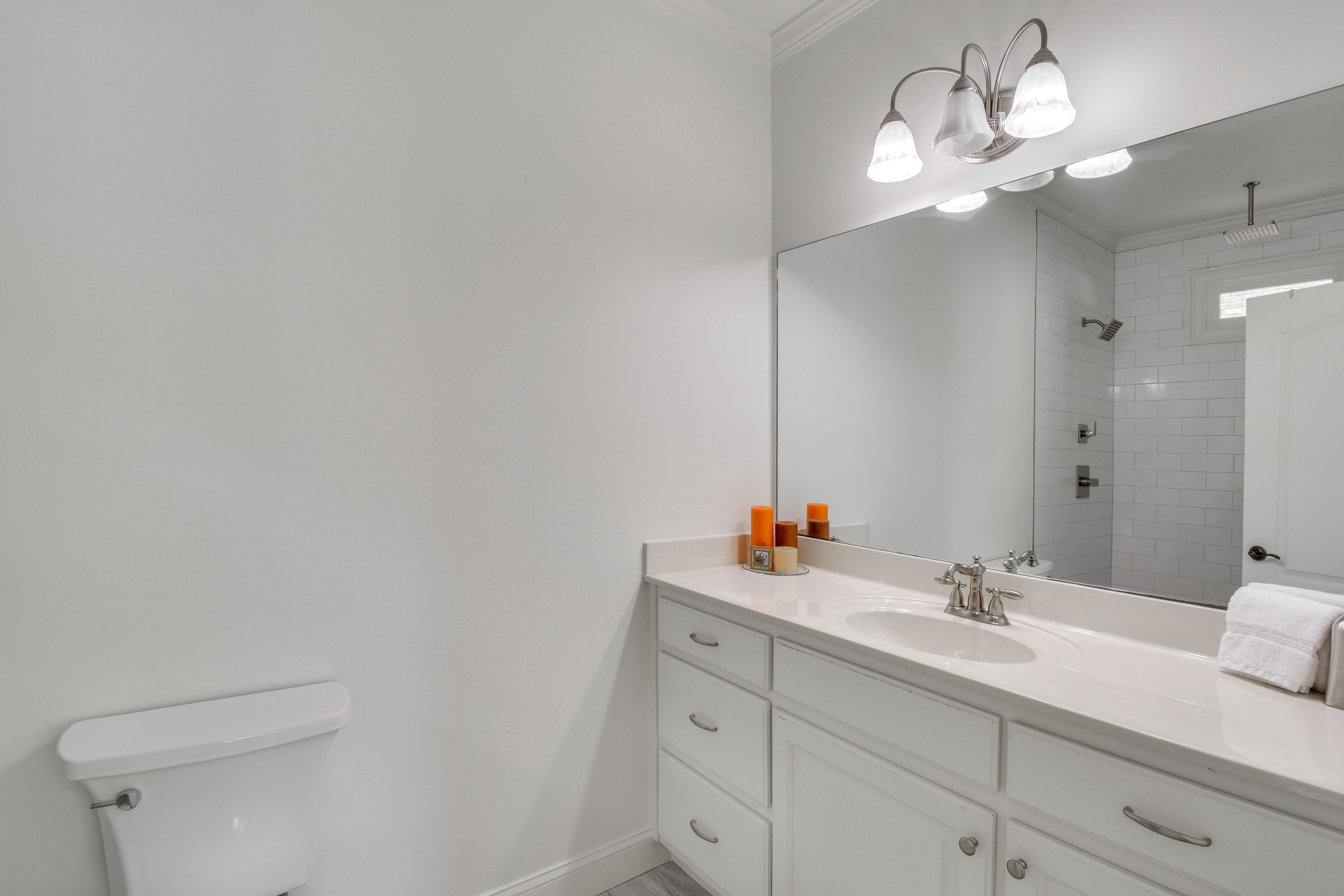 En-Suite Bathroom | 1st Floor