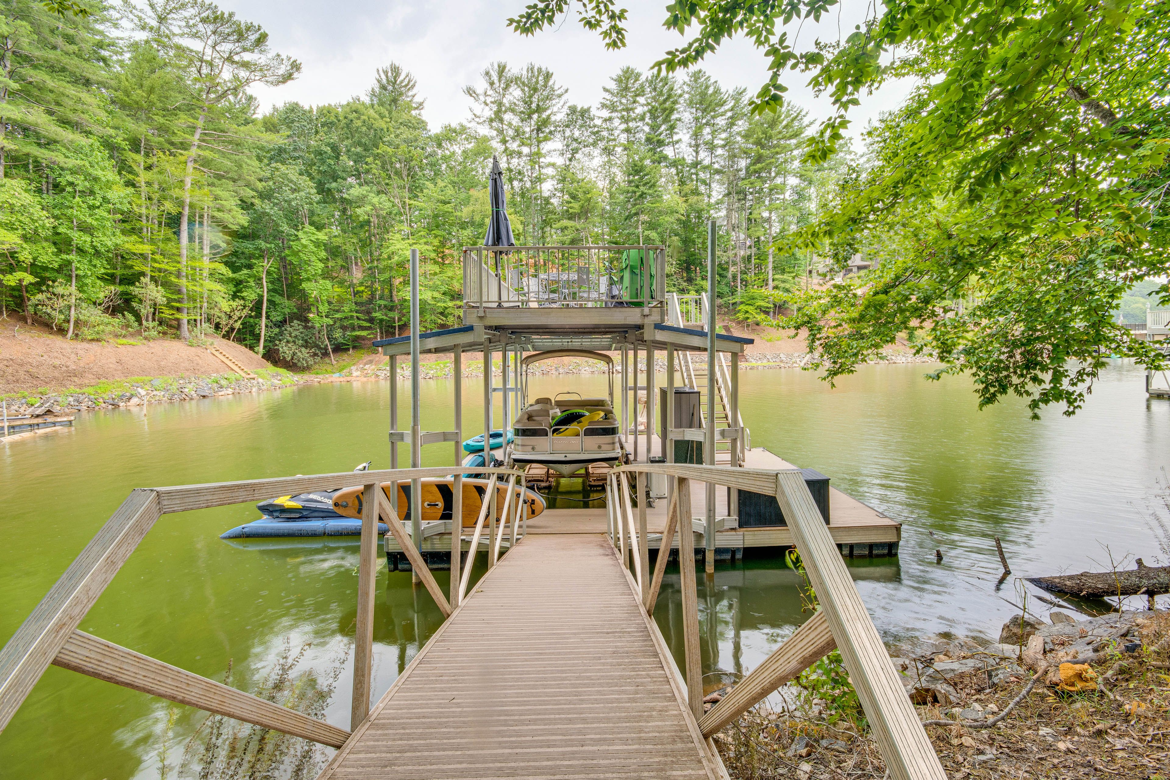 Private Multi-Level Dock | Access to Lake James
