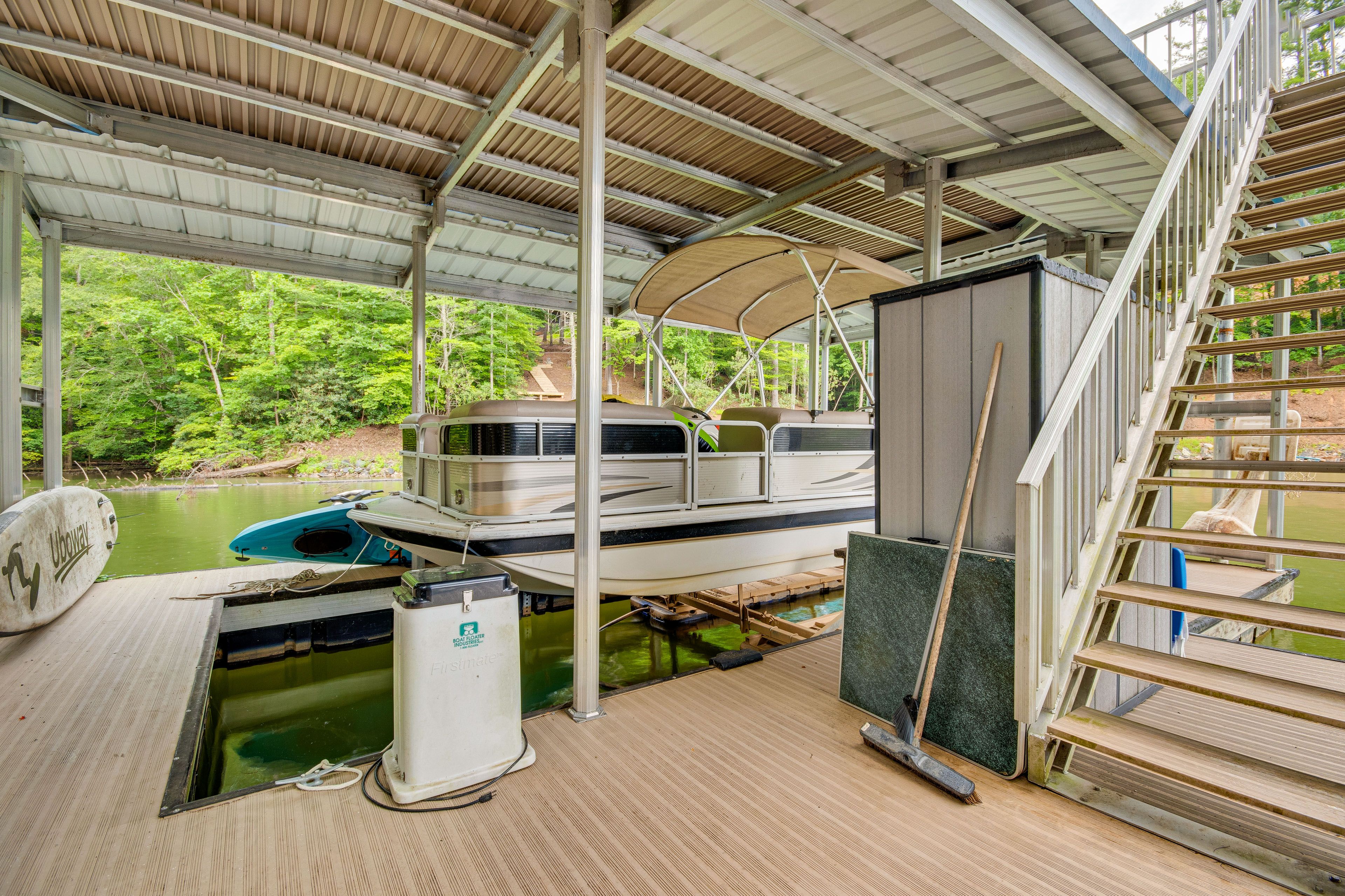 Dock