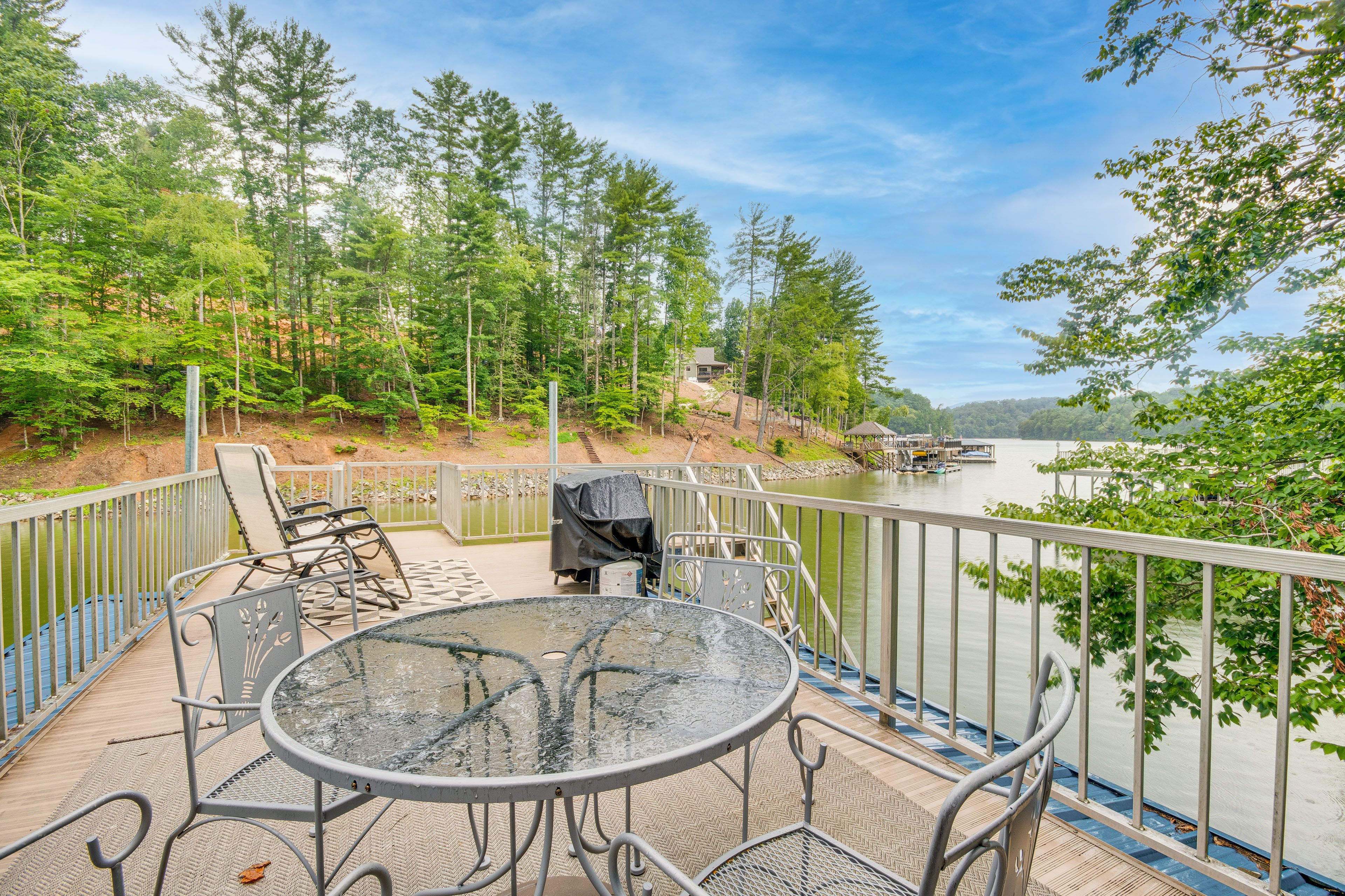 Upper Deck | Dive Platform | Gas Grill