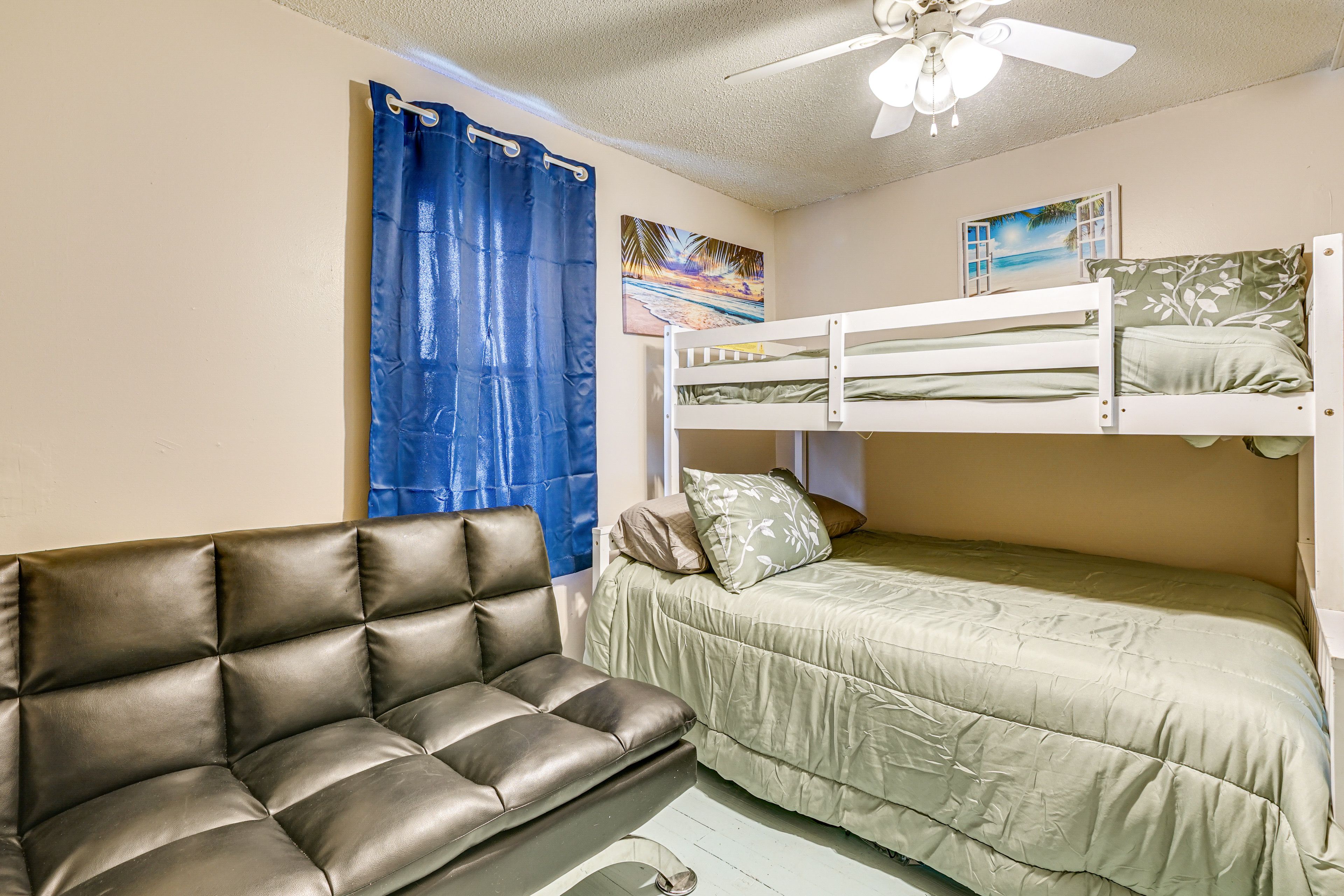Bedroom 2 | Twin/Full Bunk Bed w/ Twin Trundle | Flat-Screen TV