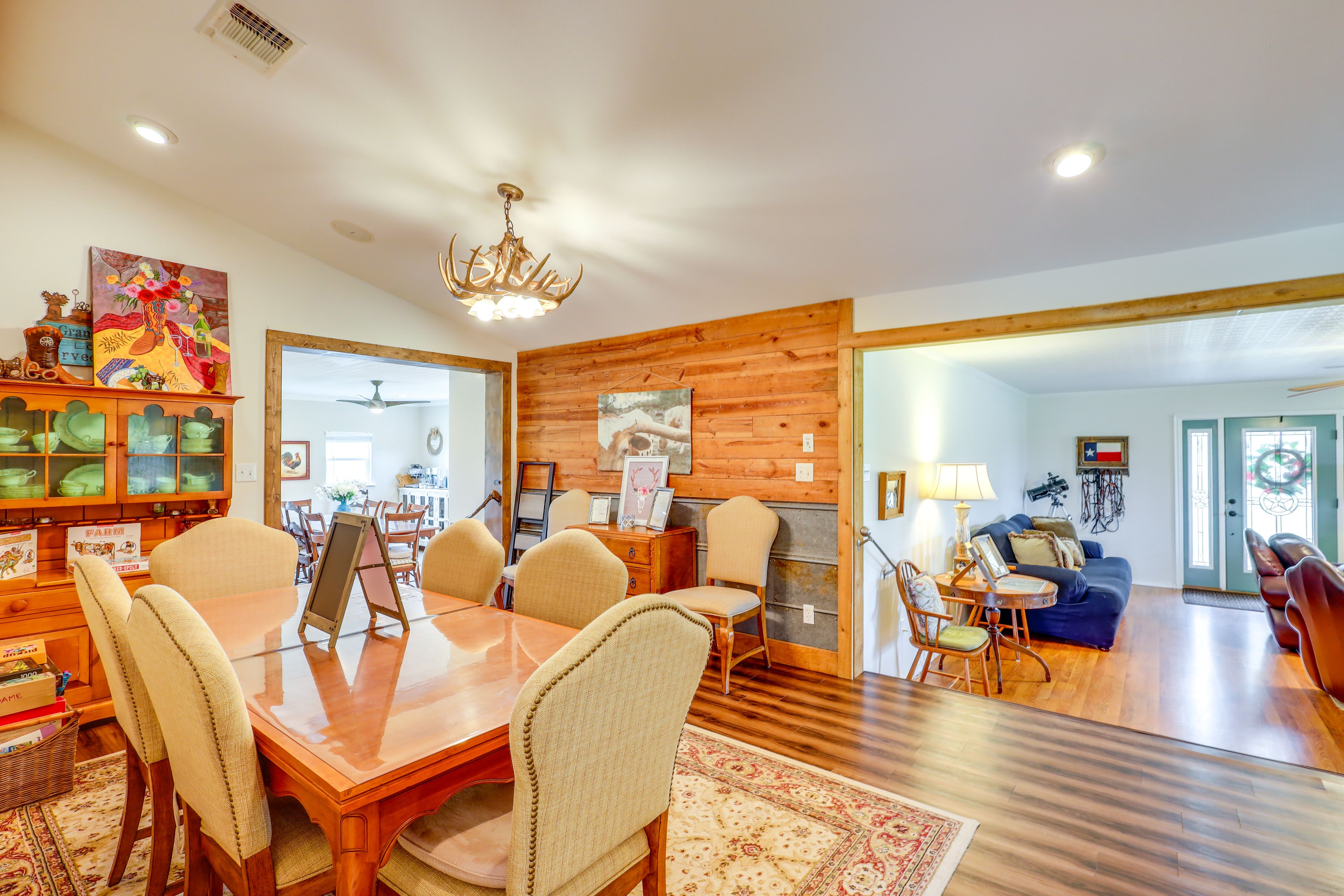 Dining Room | High Chair