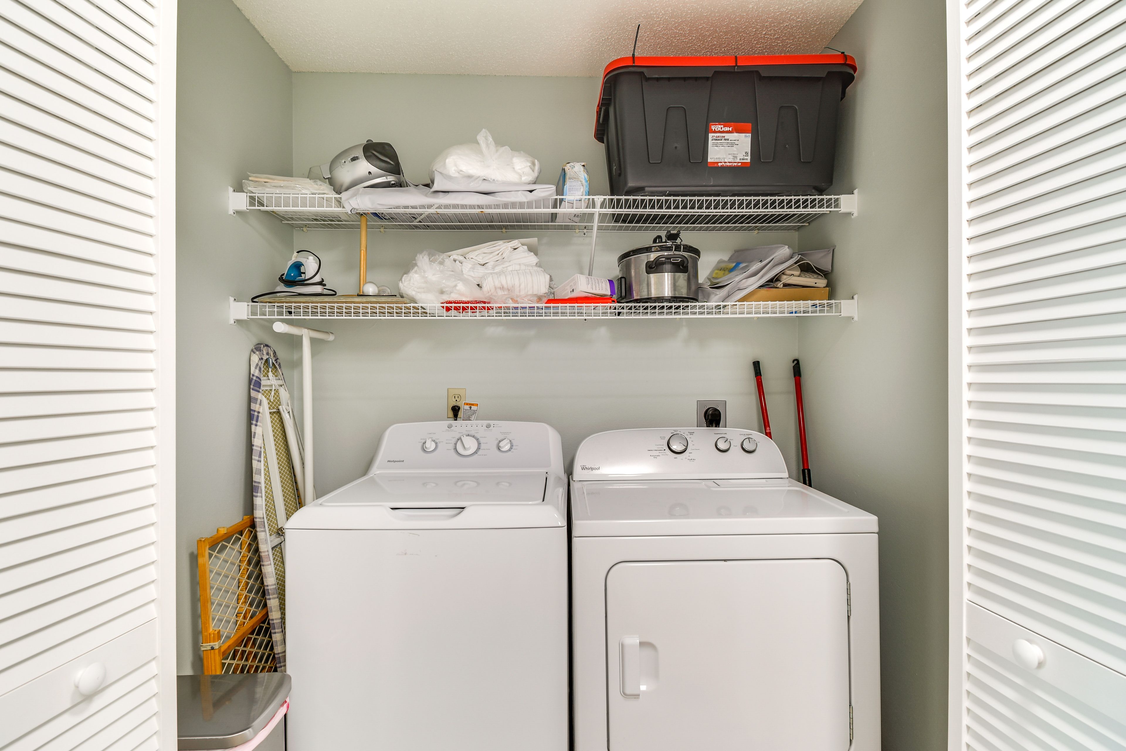 Laundry Room | Washer & Dryer