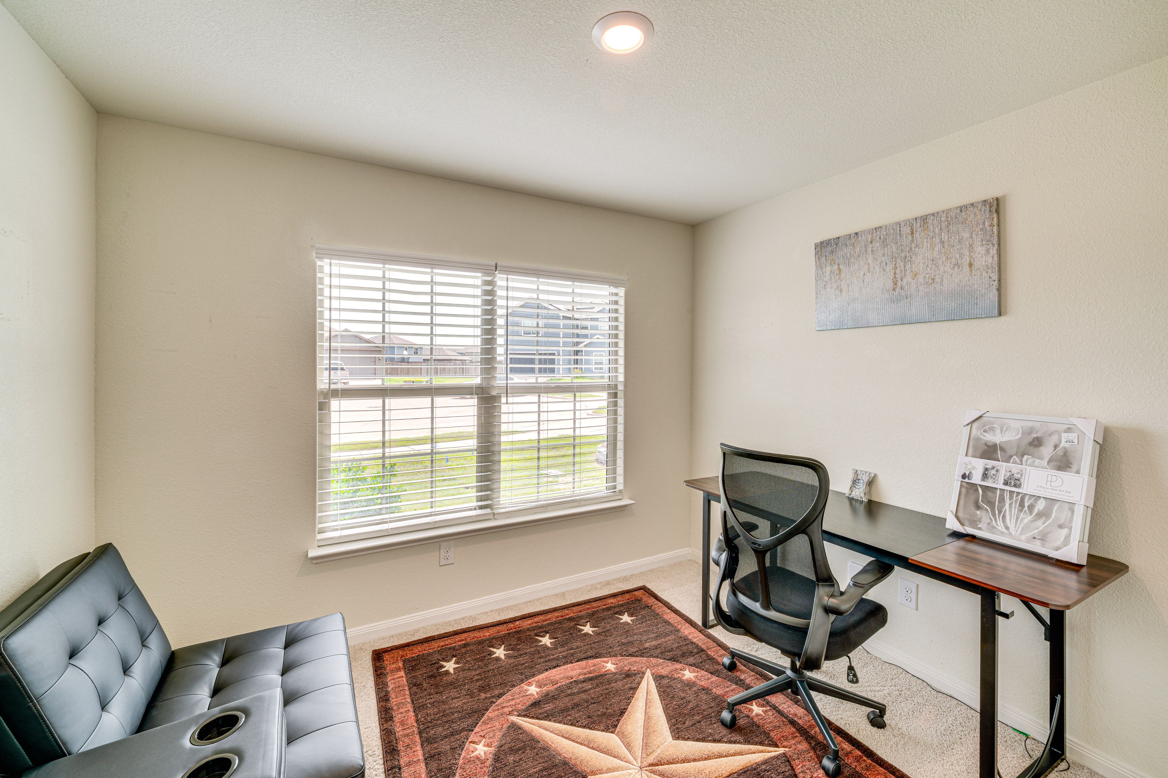Bedroom 3 (Office) | Full Sleeper Sofa | Workstation