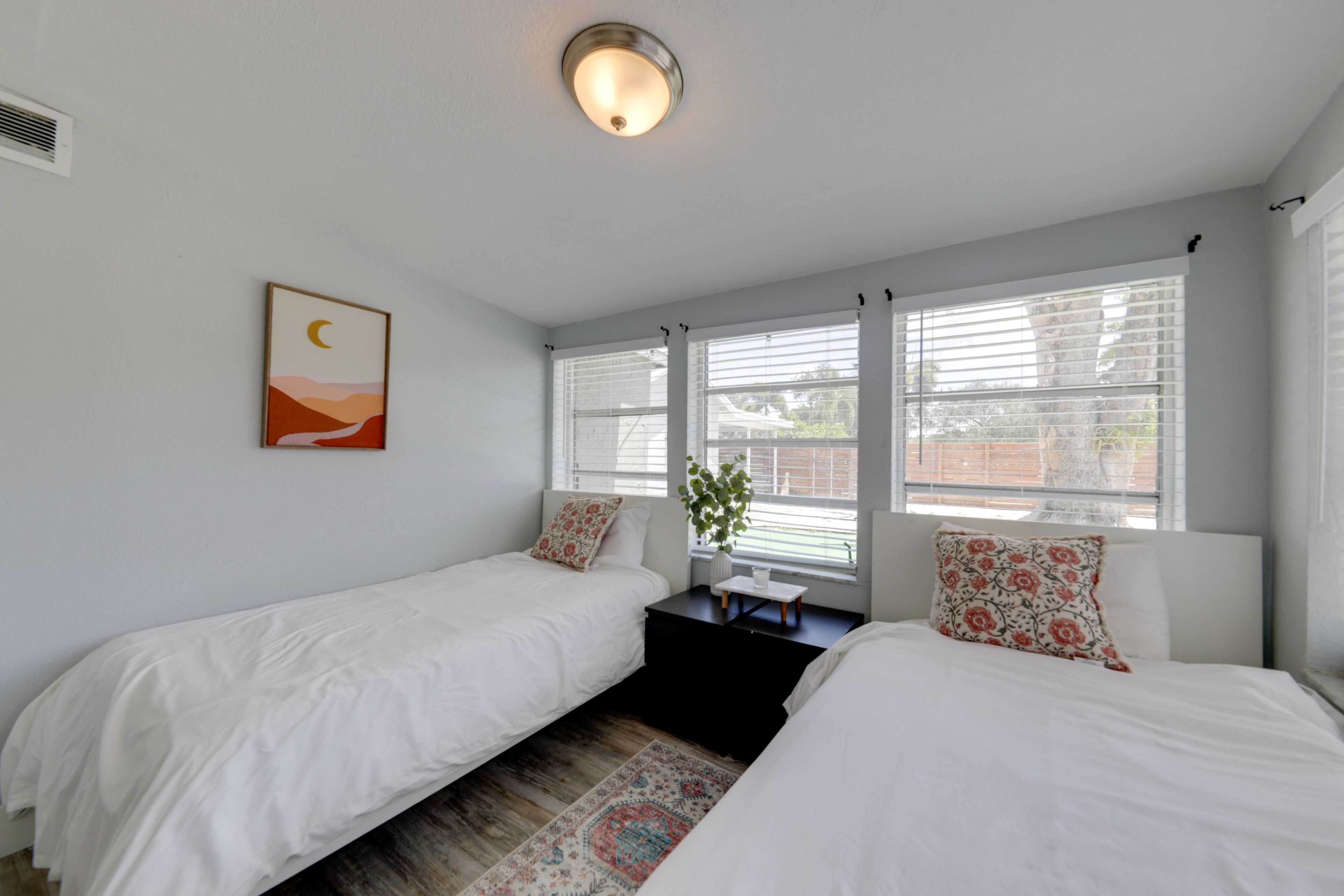 Bedroom 4 | House 2 | 2 Twin Beds