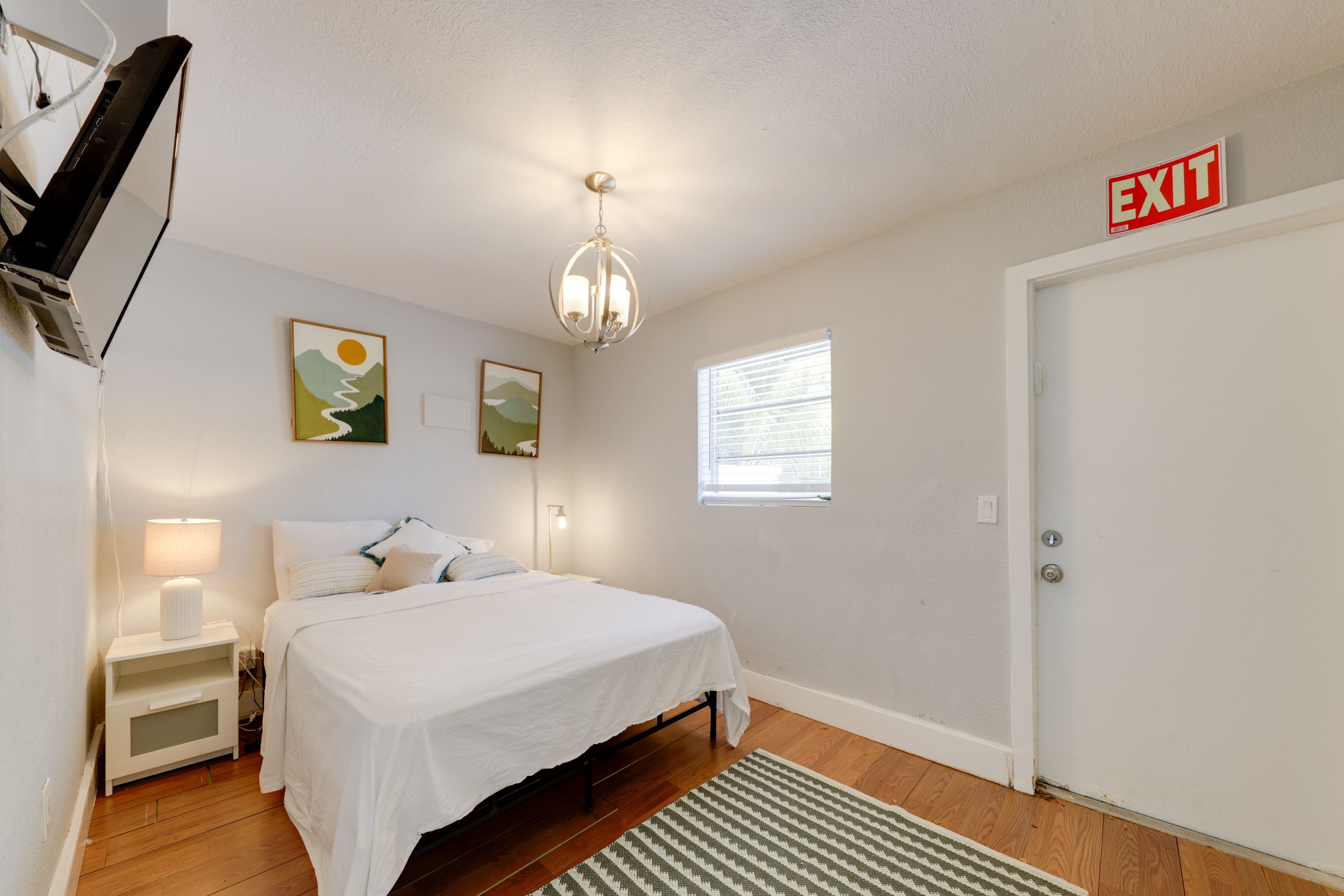 Bedroom 3 | House 2 | Queen Bed