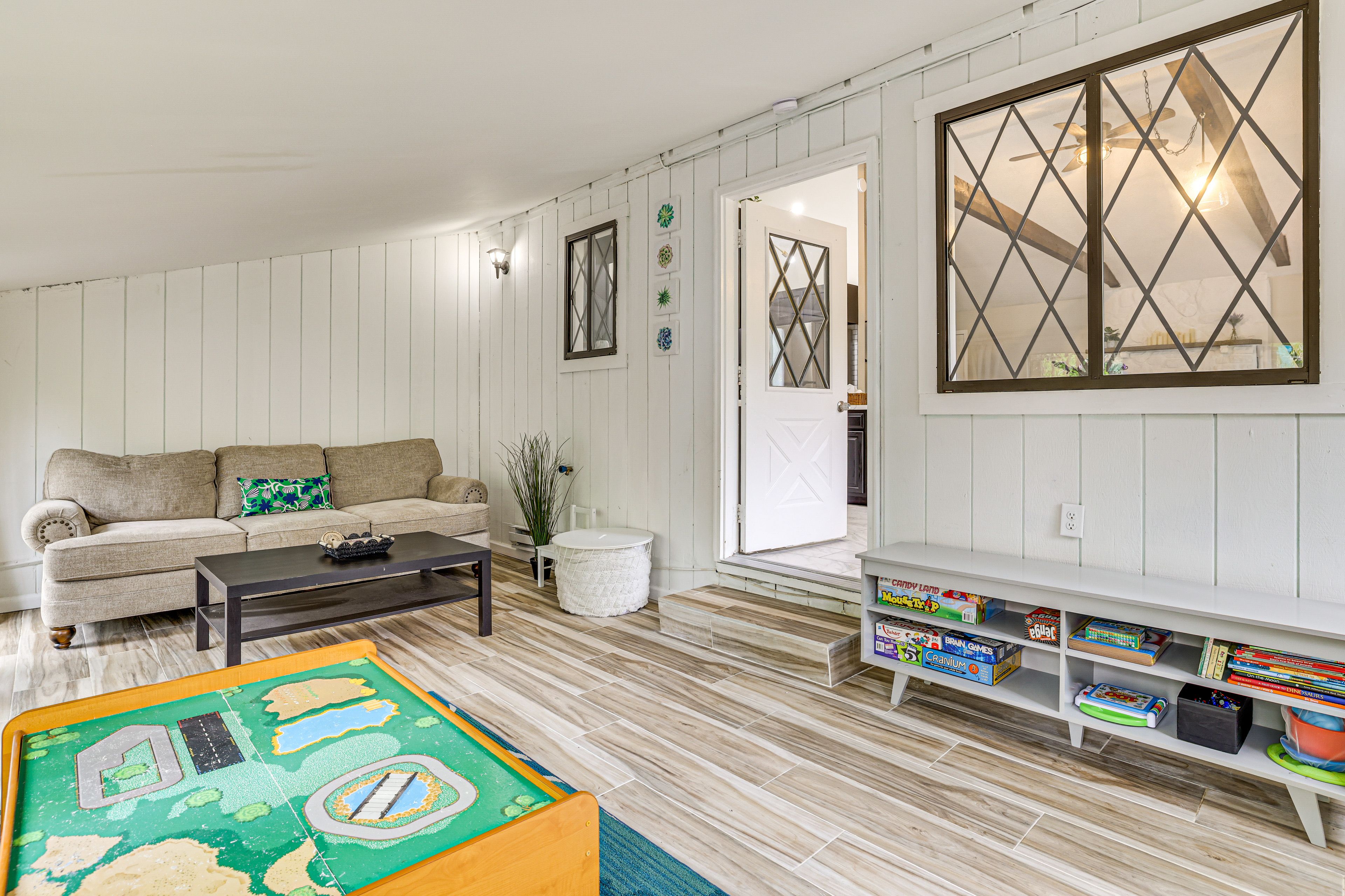 Sunroom | Queen Sleeper Sofa | Board Games
