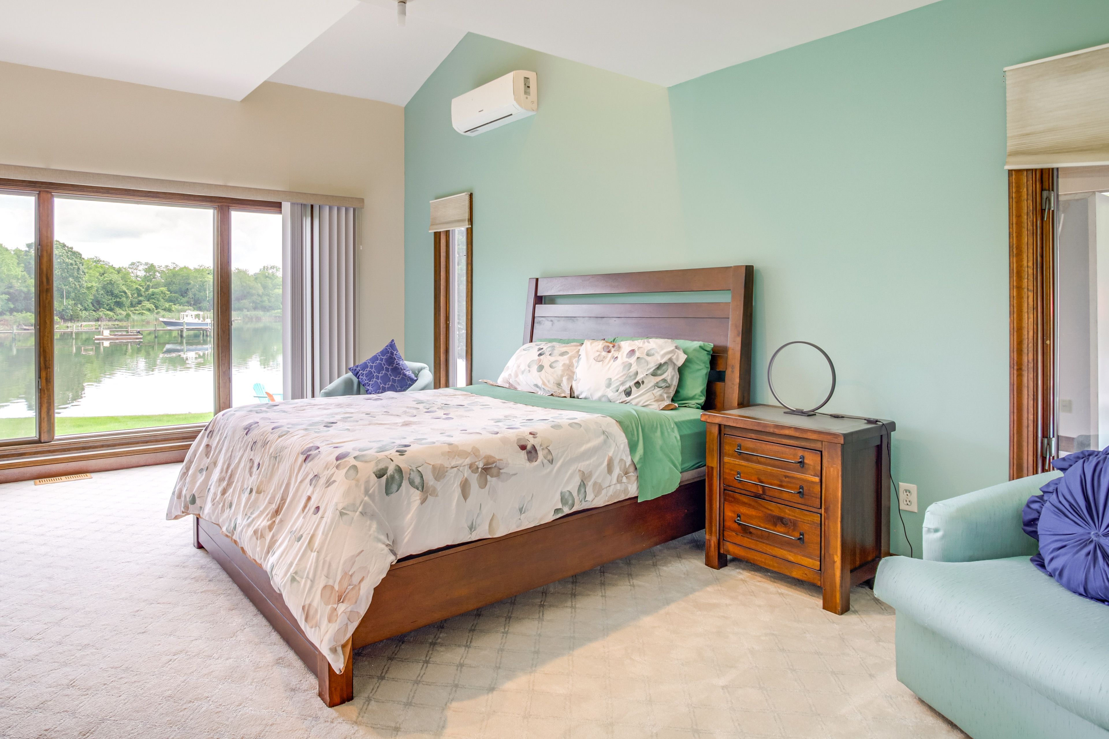Bedroom 2 | Upper Level | Queen Bed | Linens Provided