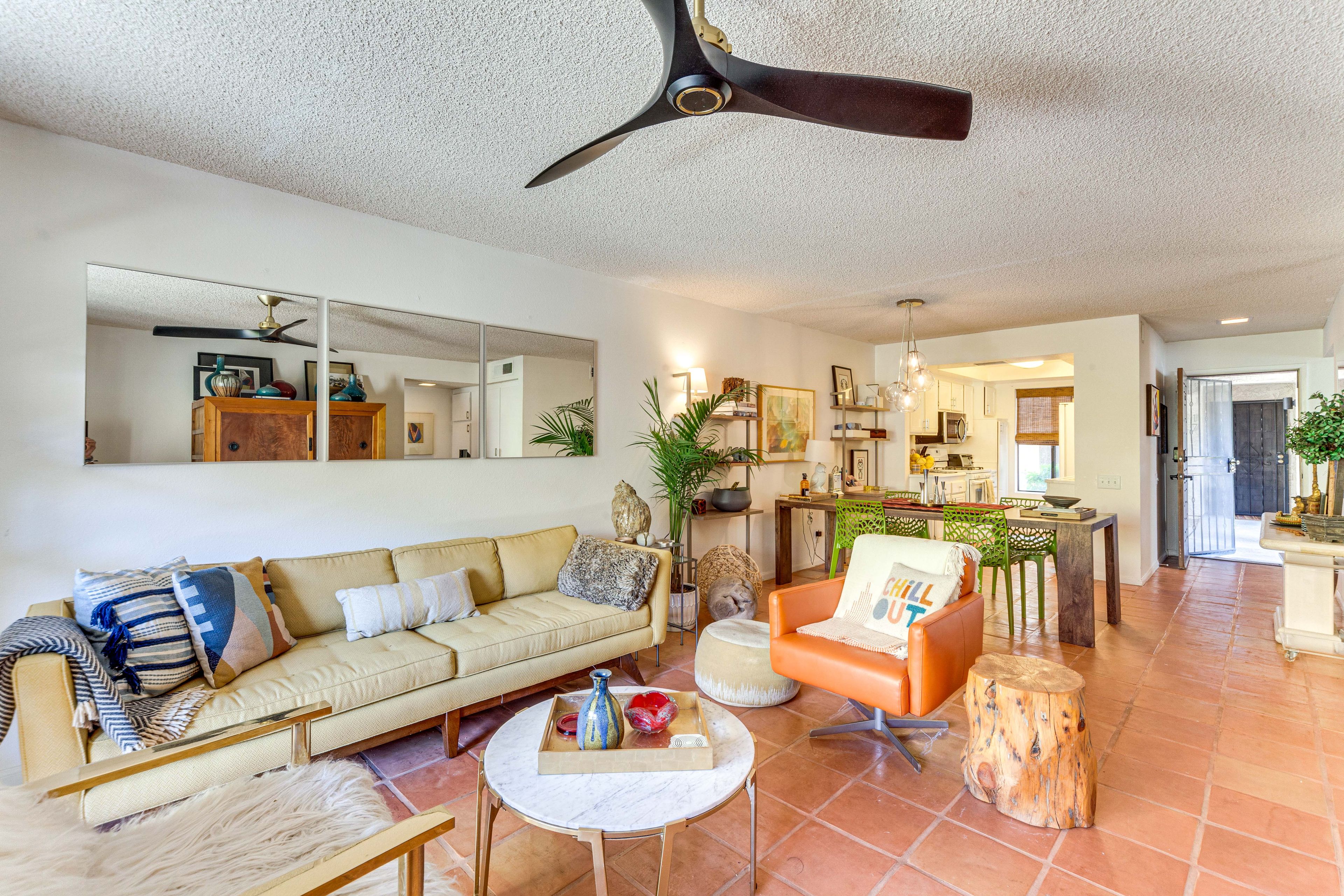 Living Room | Central A/C & Heat | Free WiFi