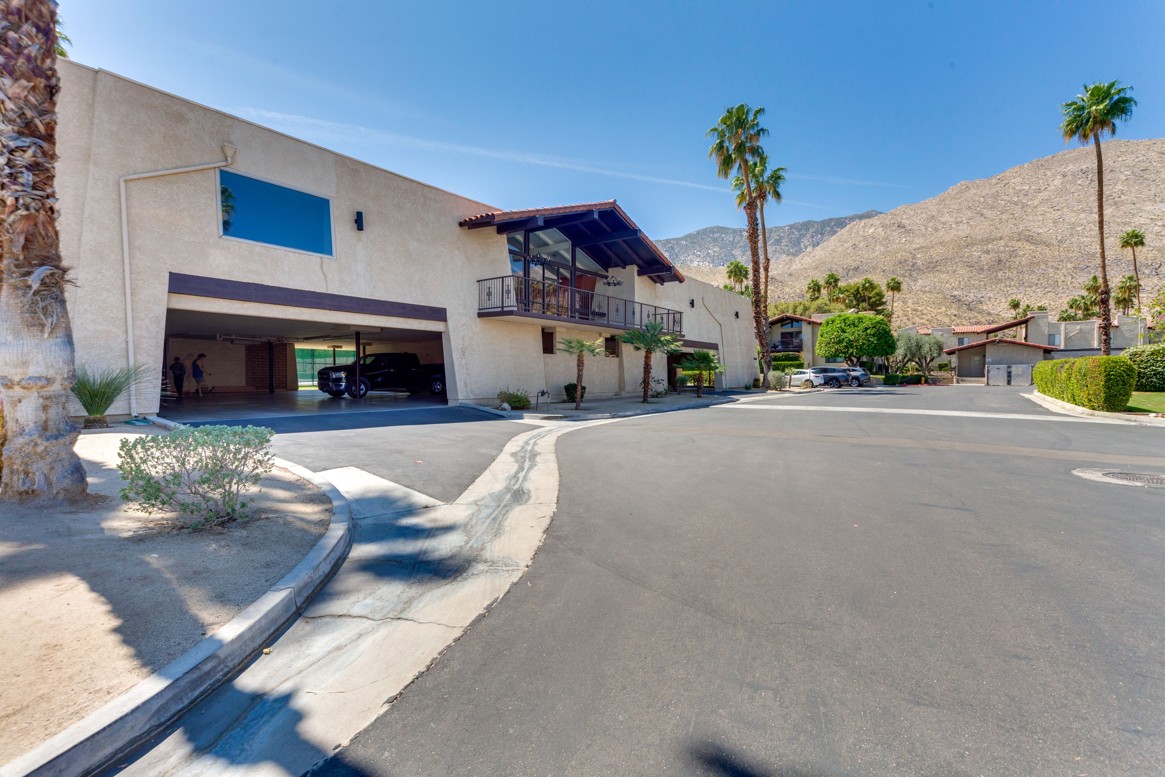 Parking | Carport (1 Vehicle)