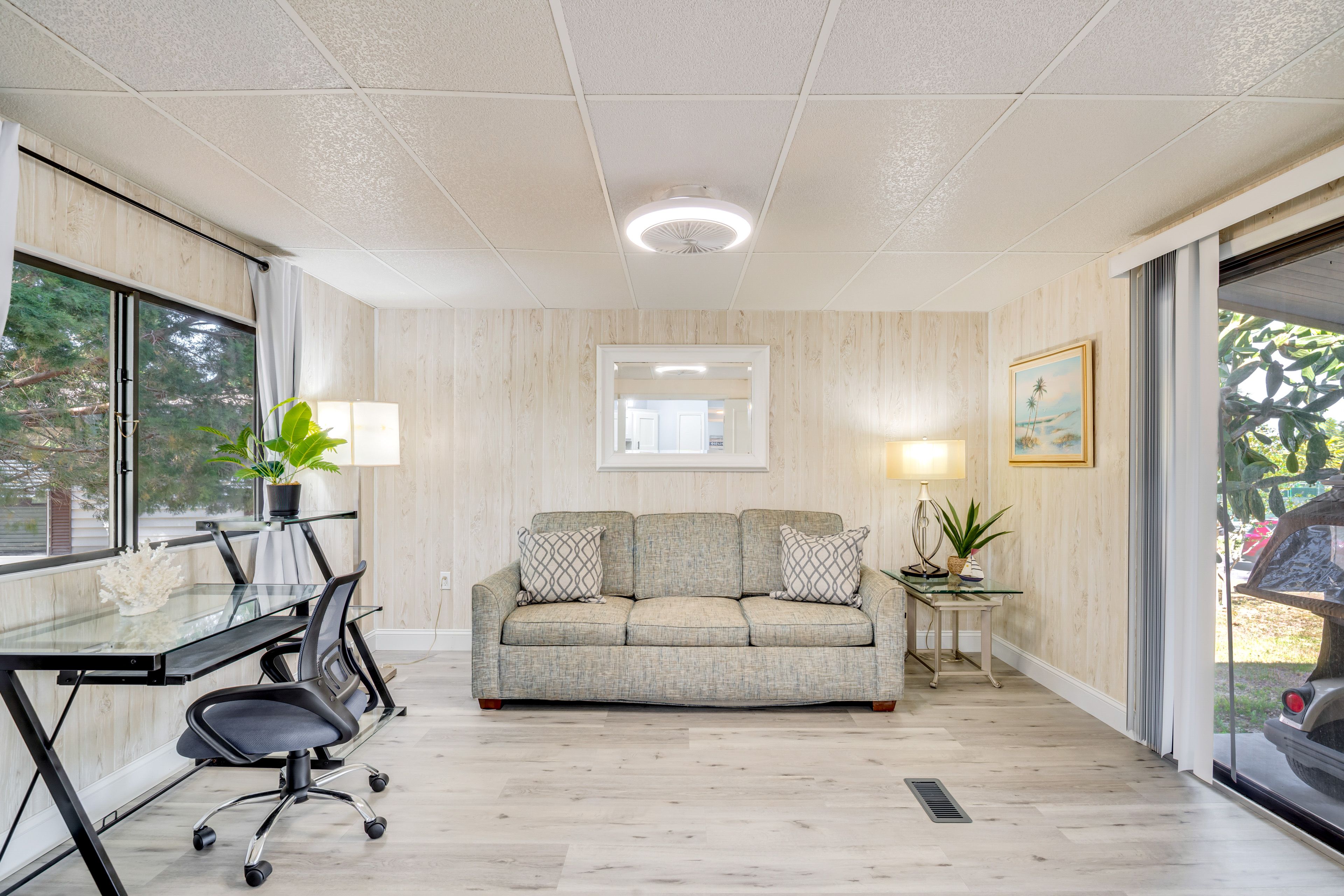 Bedroom 3 (Office) | Desk | Free WiFi | Queen Sleeper Sofa