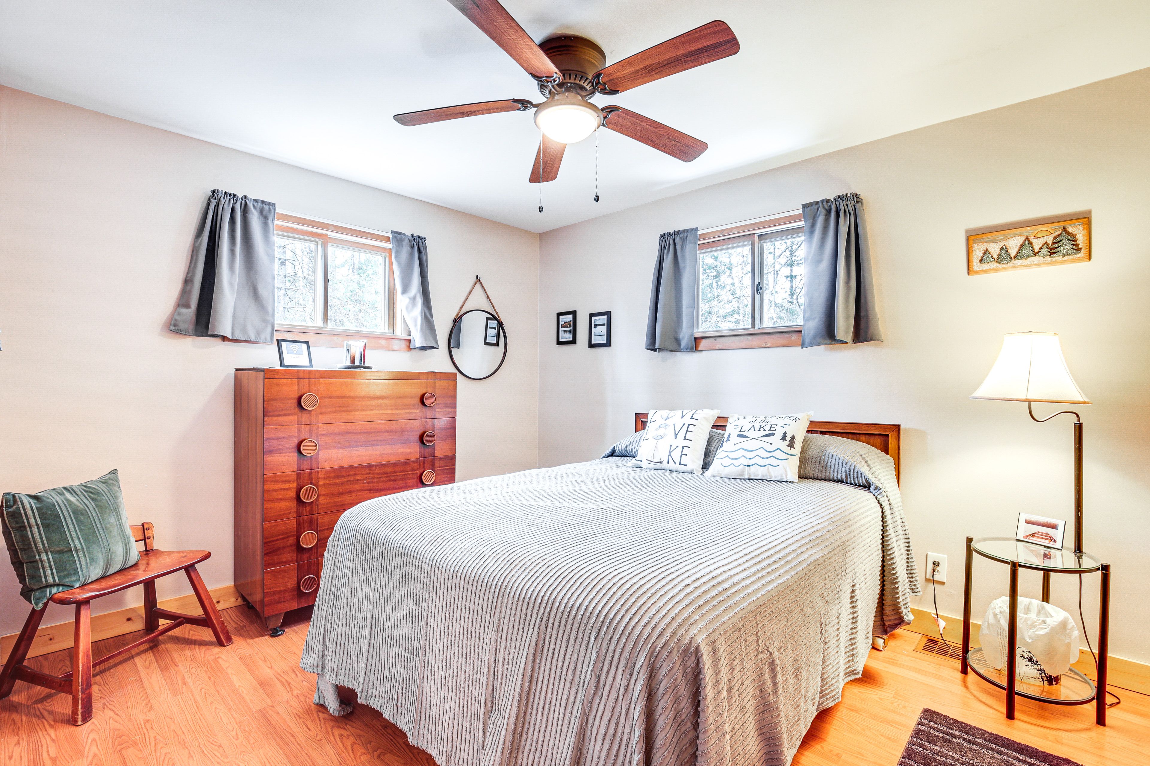 Bedroom 2 | Queen Bed | 1st Floor