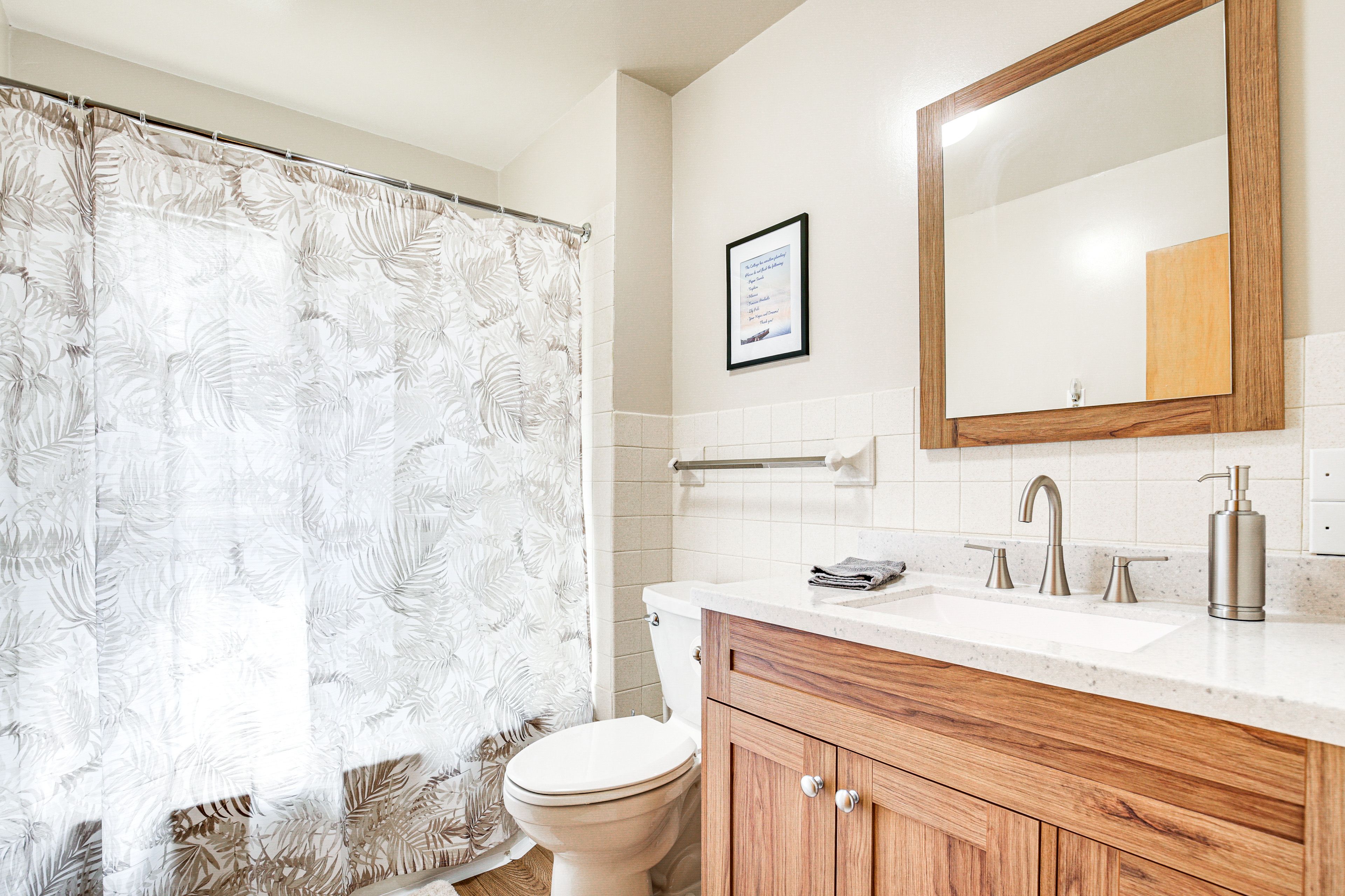 Bathroom | 1st Floor