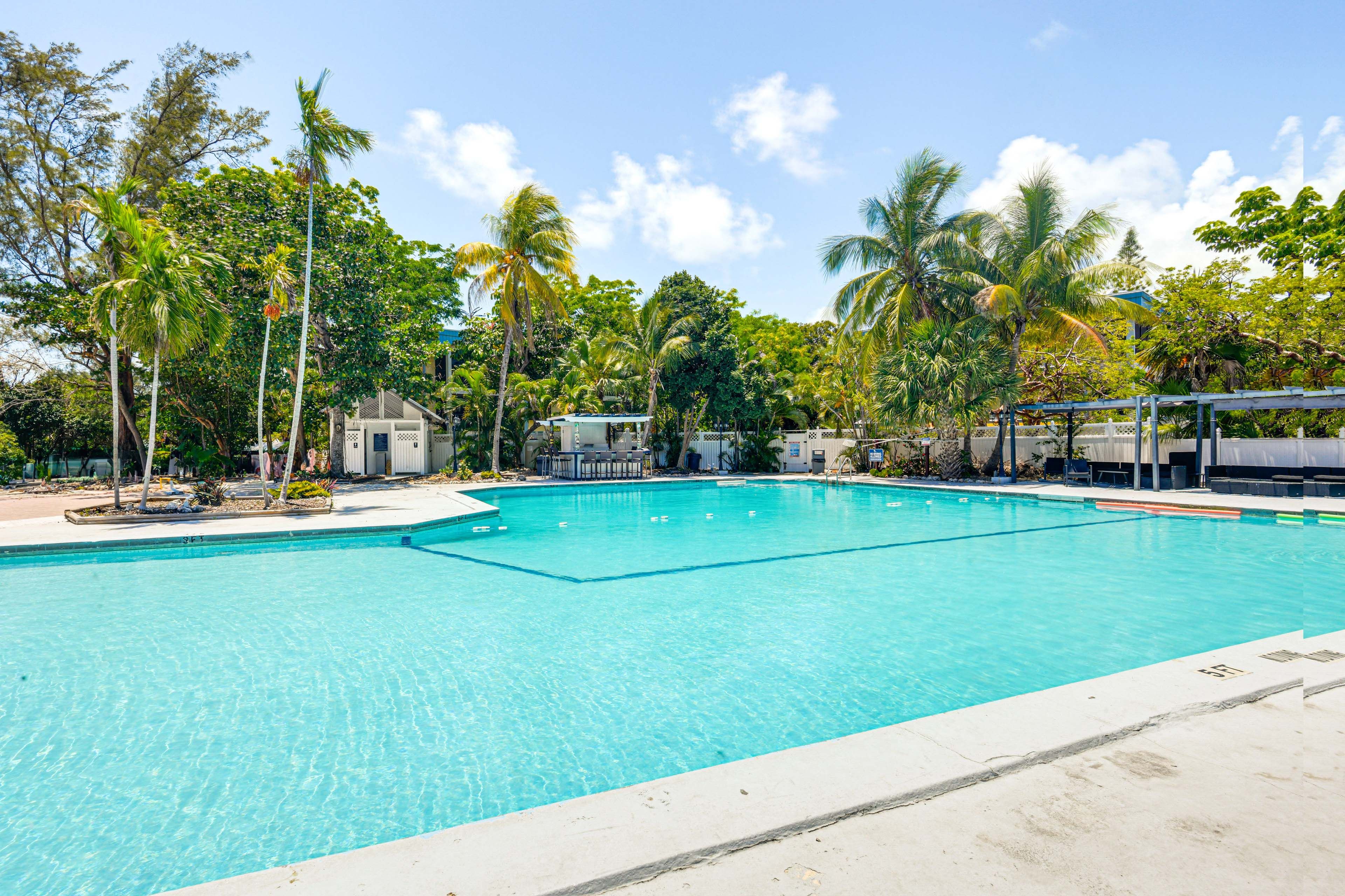 Marathon Key Beach Club | Community Pool | Single-Story Unit | 2nd-Floor Condo