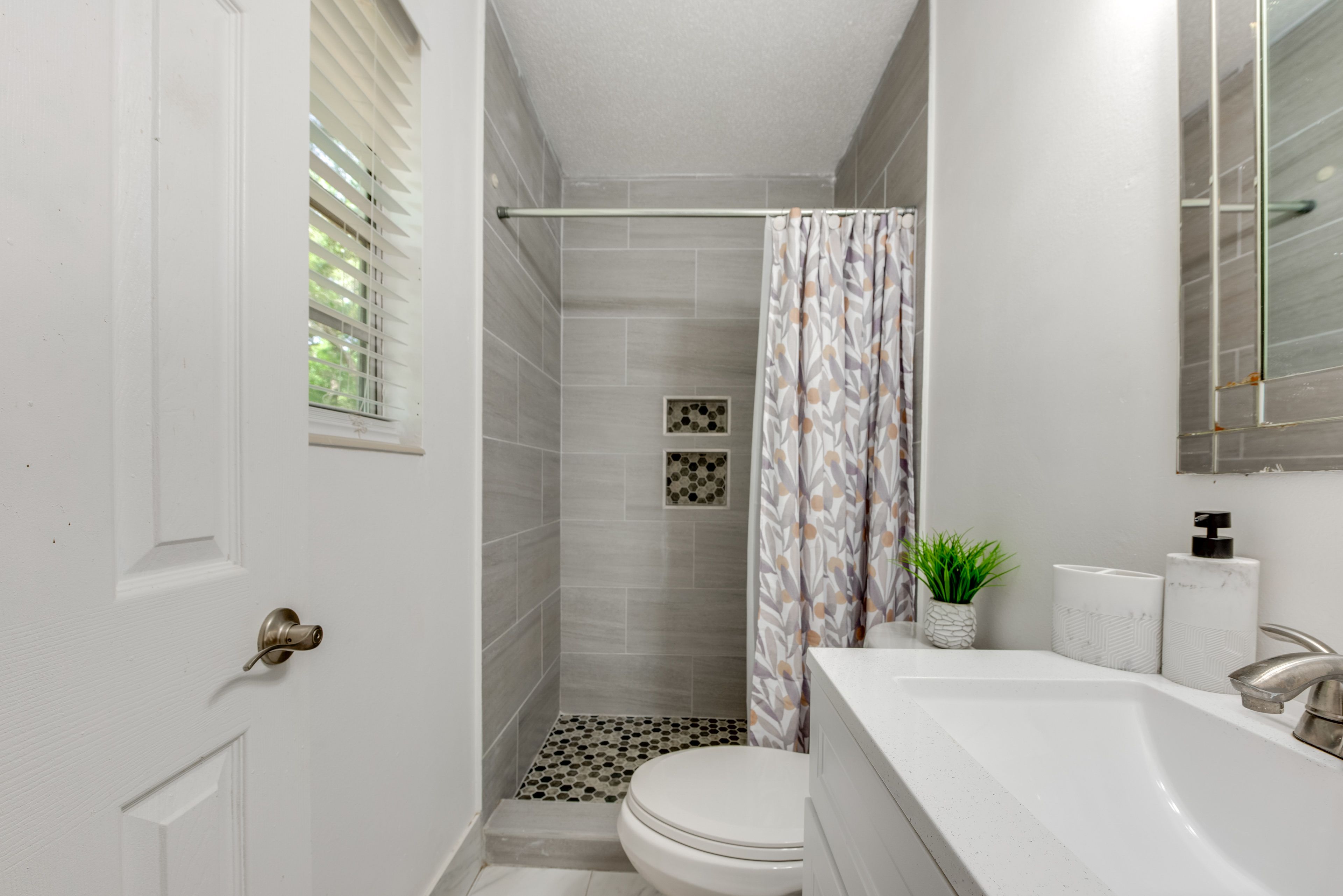 En-Suite Bathroom