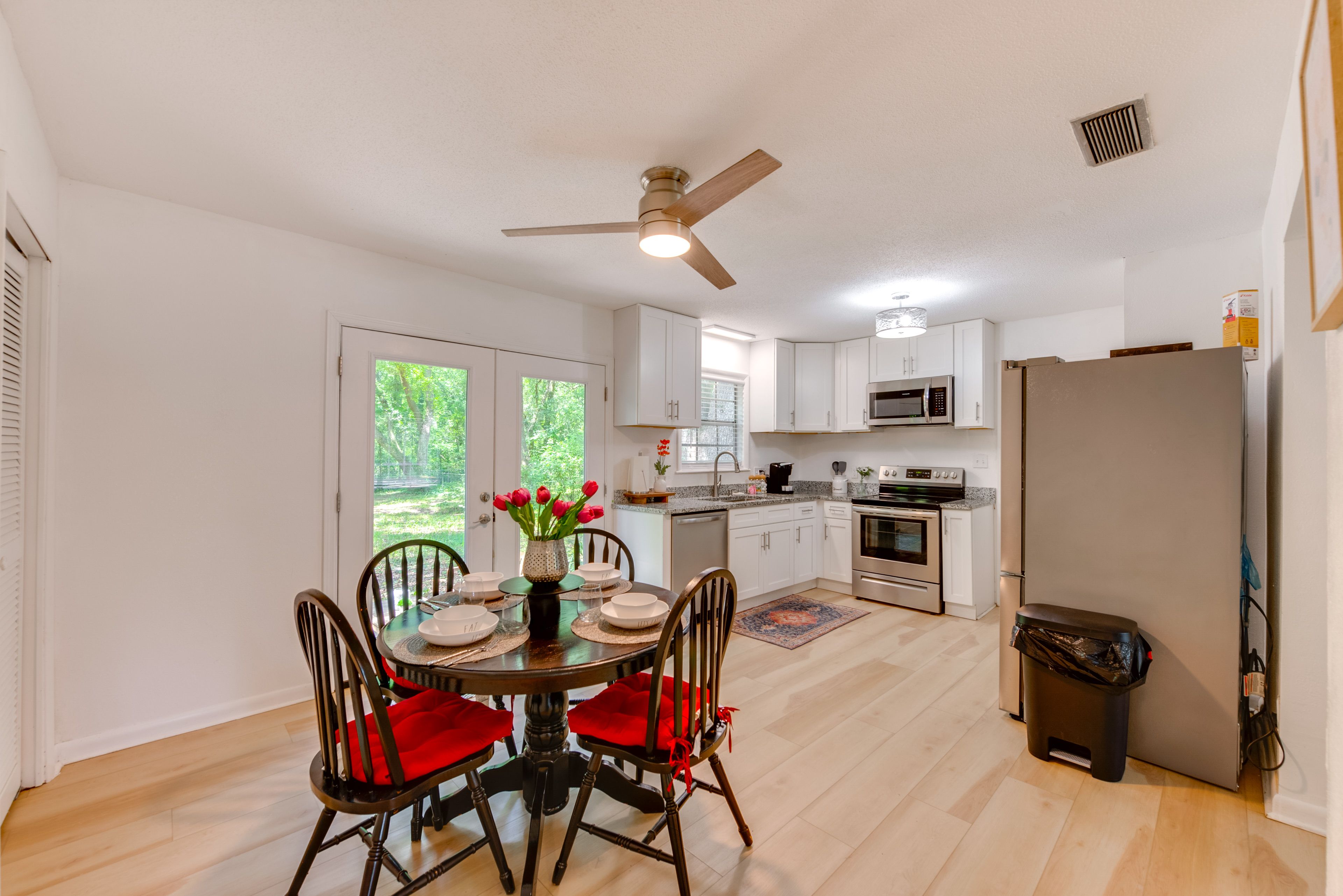 Kitchen | Drip & Pod Coffee Makers (Starter Pods Provided)