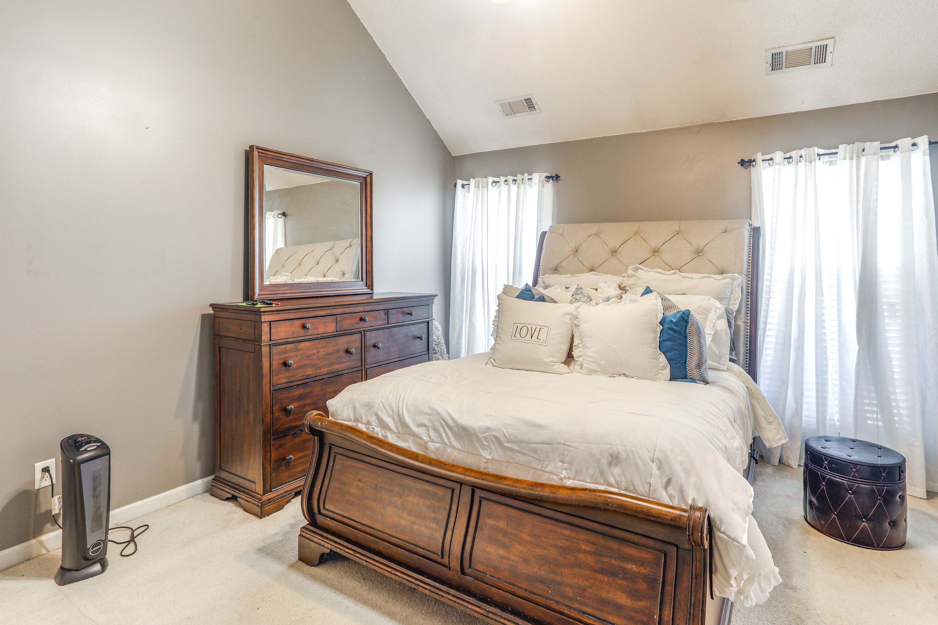Bedroom 1 | Queen Bed | Linens Provided | 2nd Floor