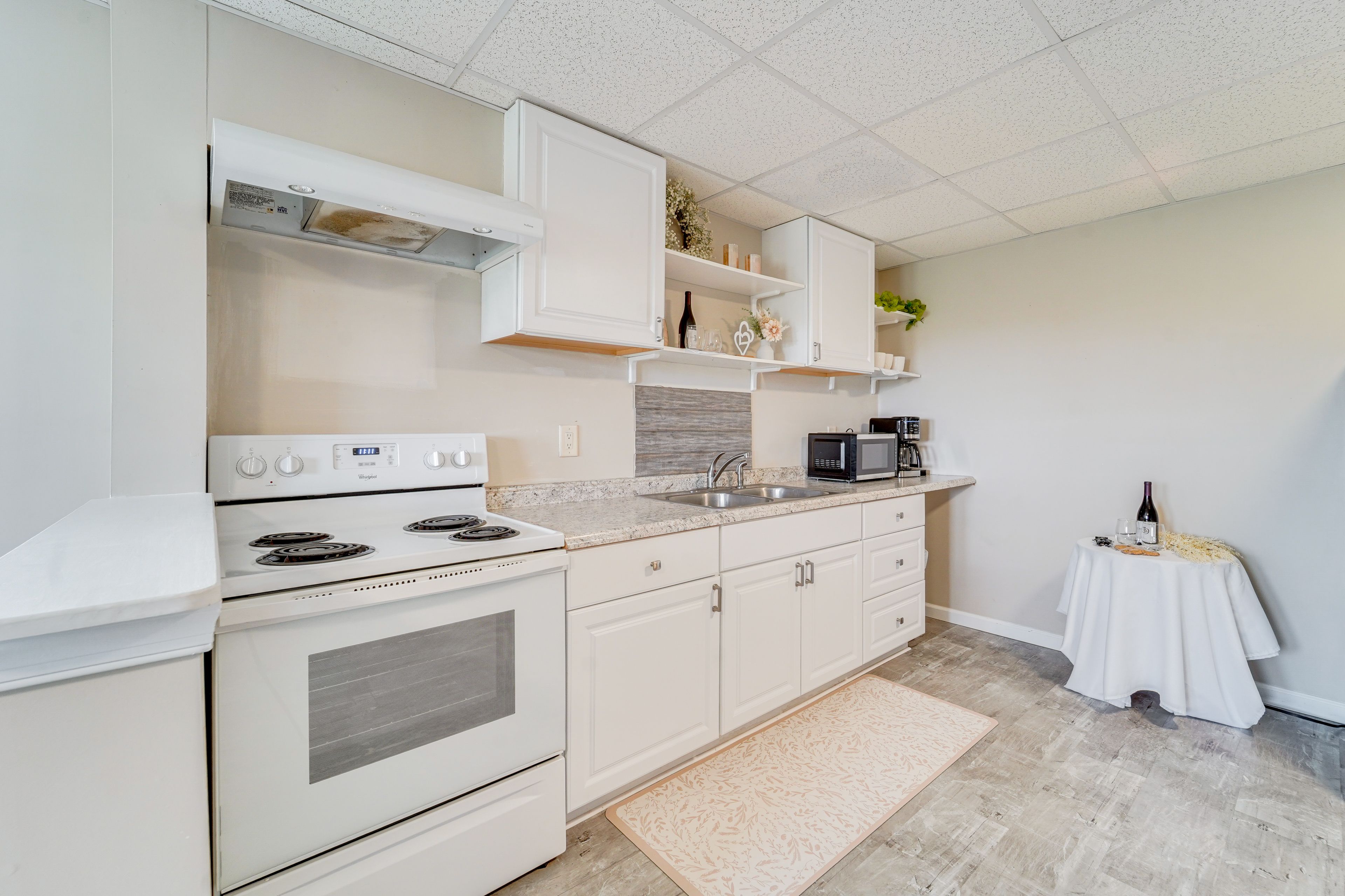 Kitchenette