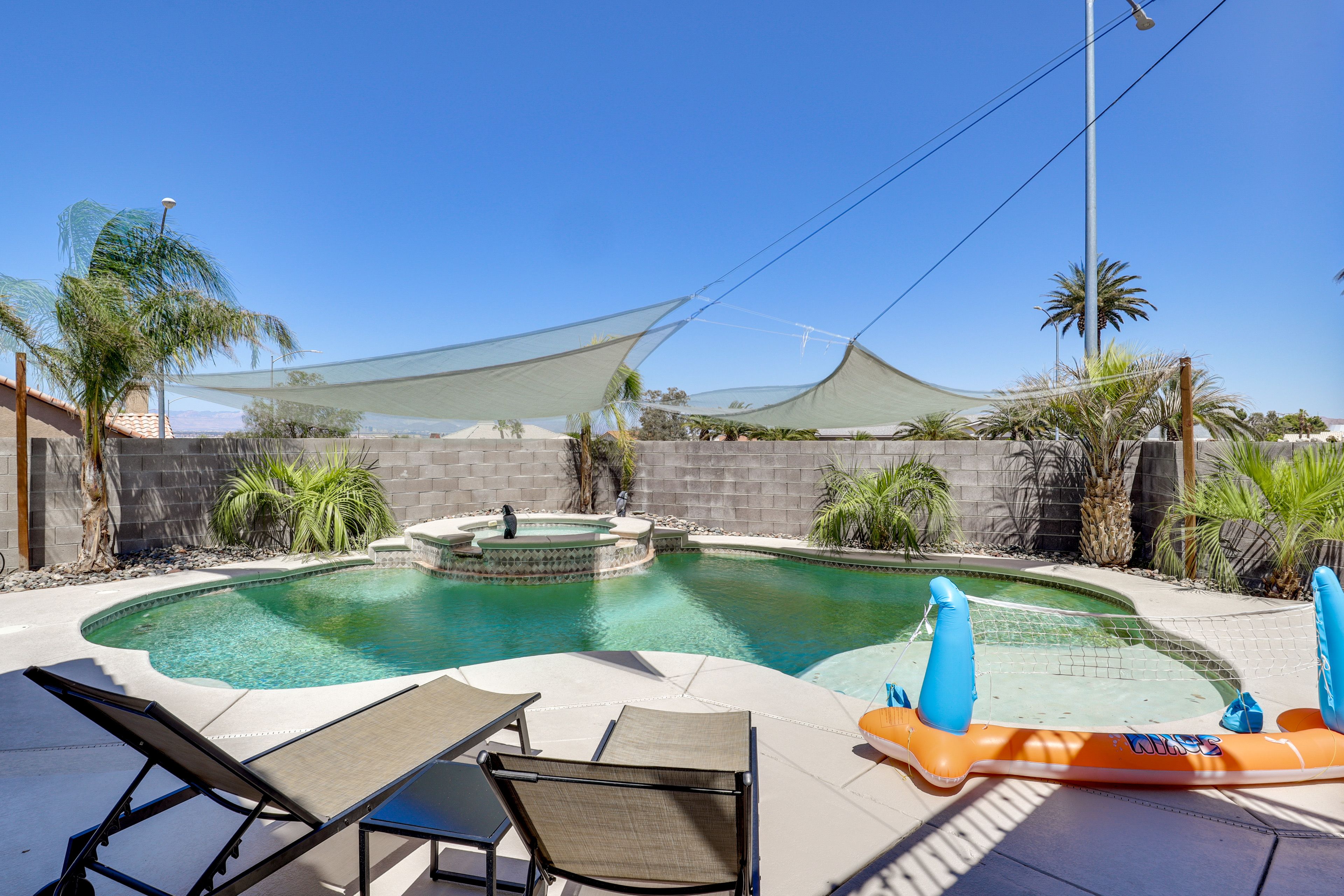Henderson Vacation Rental | 5BR | 3BA | 1,900 Sq Ft | 1 Step to Enter