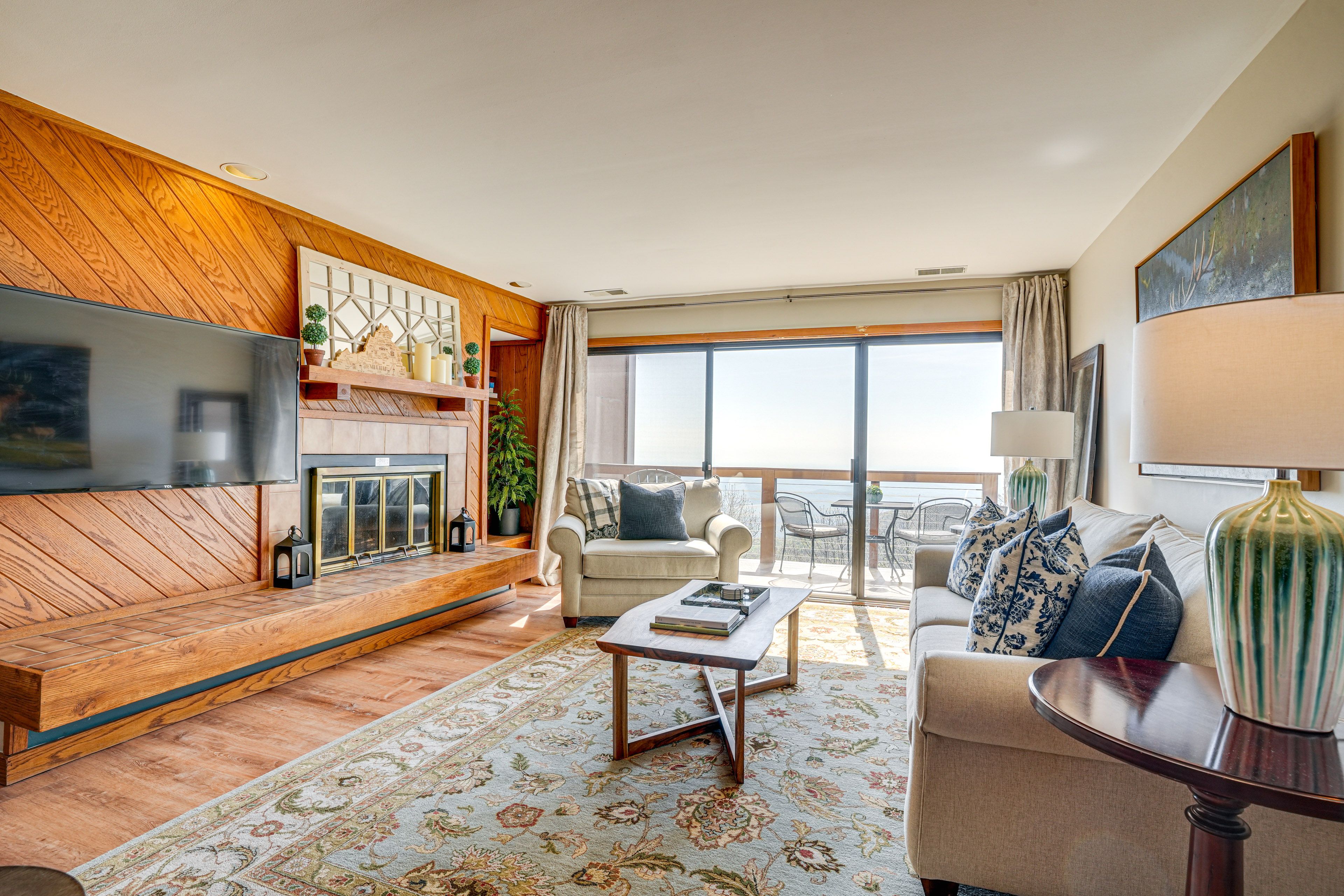 Wintergreen Resort Vacation Rental | 1BR | 2BA | 851 Sq Ft | Stairs to Enter