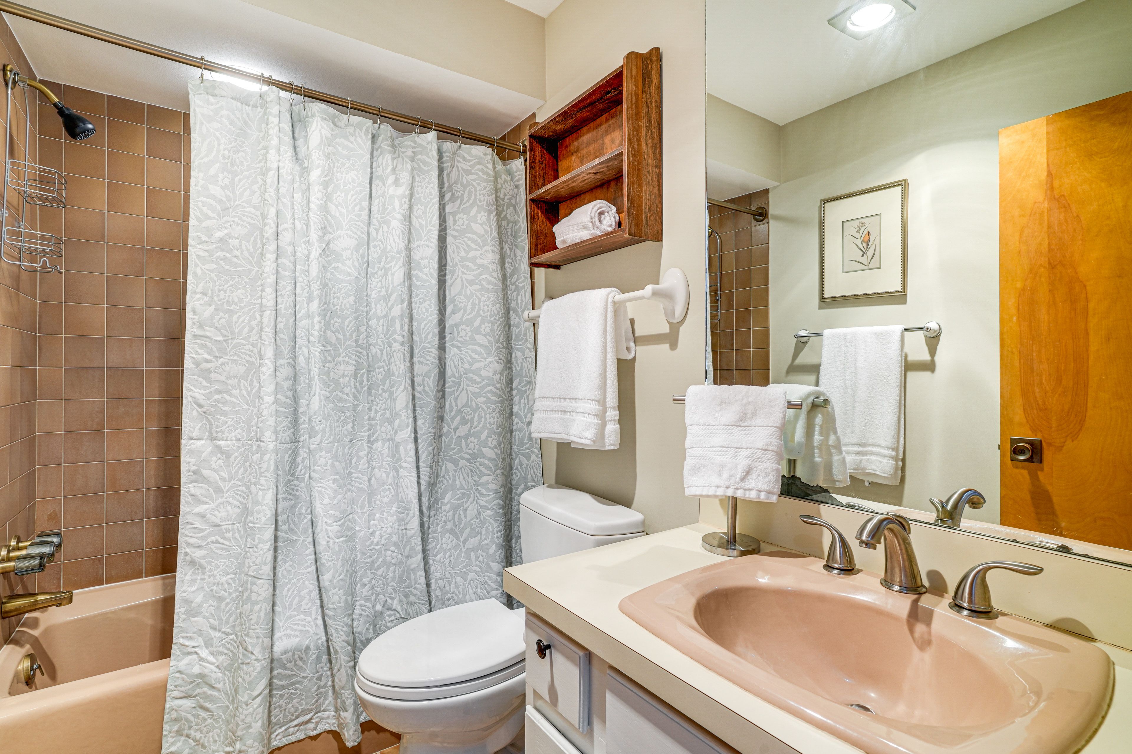 Bathroom | Towels Provided