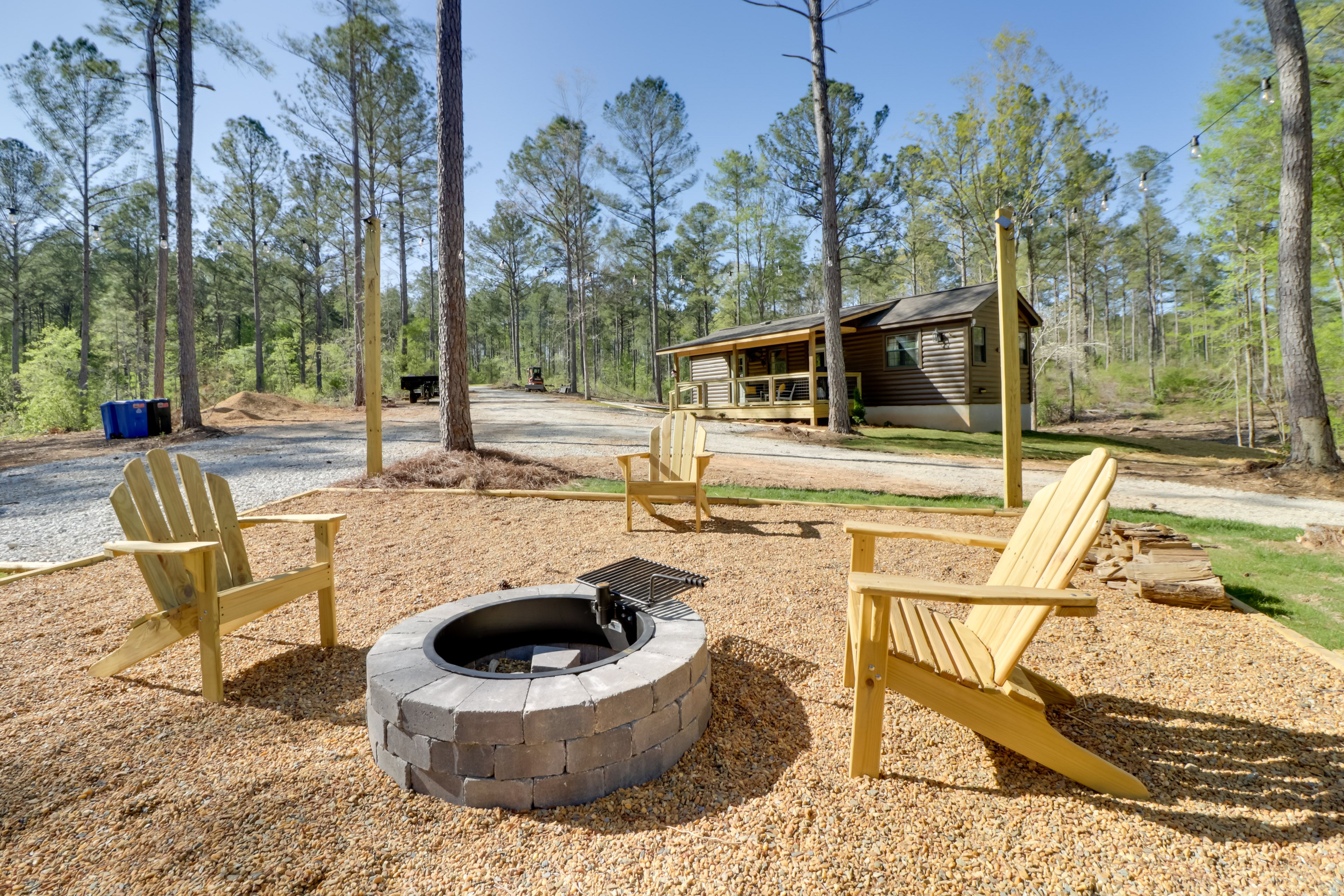 Shared Amenities | Wood-Burning Fire Pit