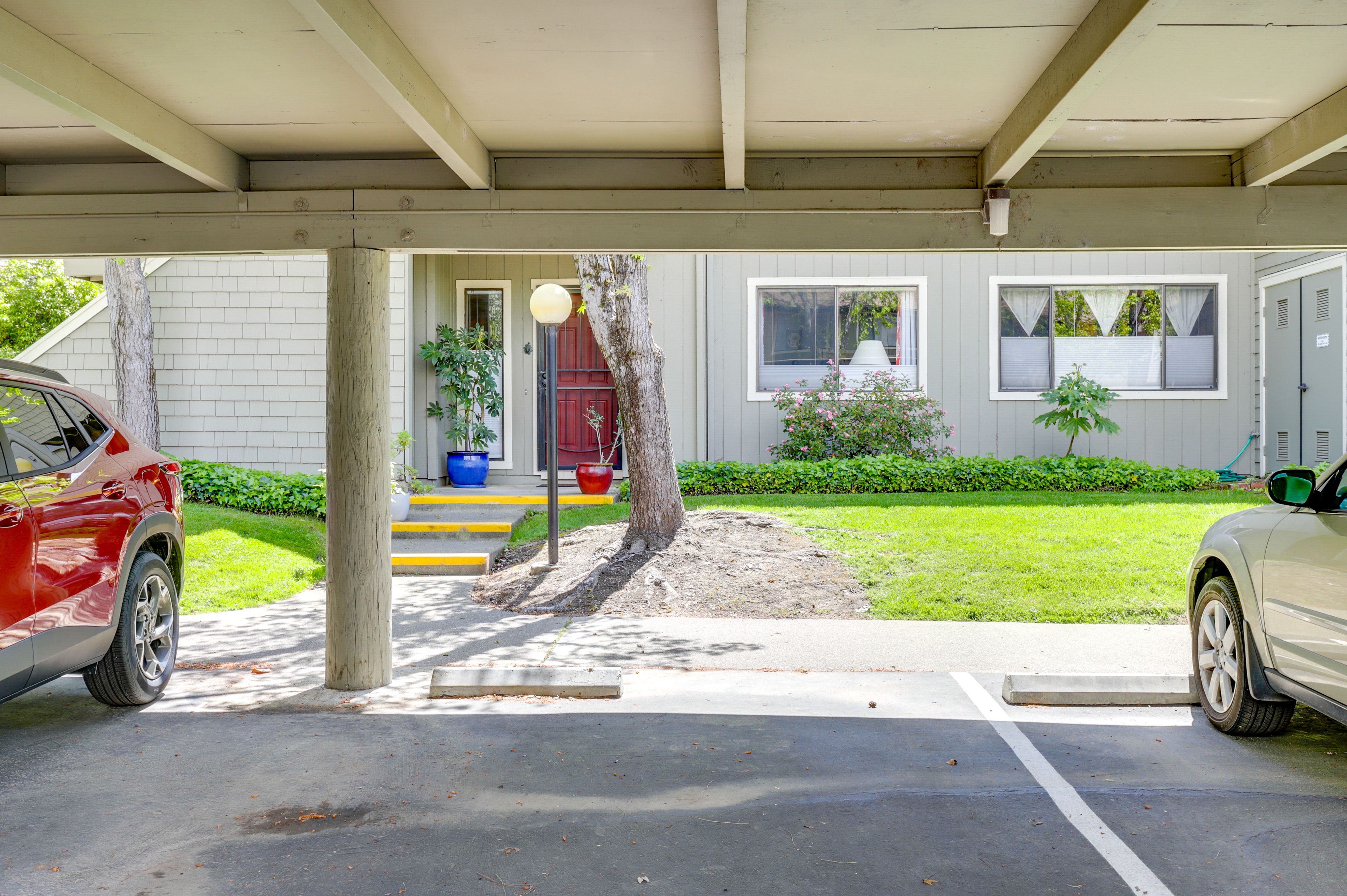 Parking | Reserved Carport Space (1 Vehicle) | Visitor Surface Lot (1 Vehicle)