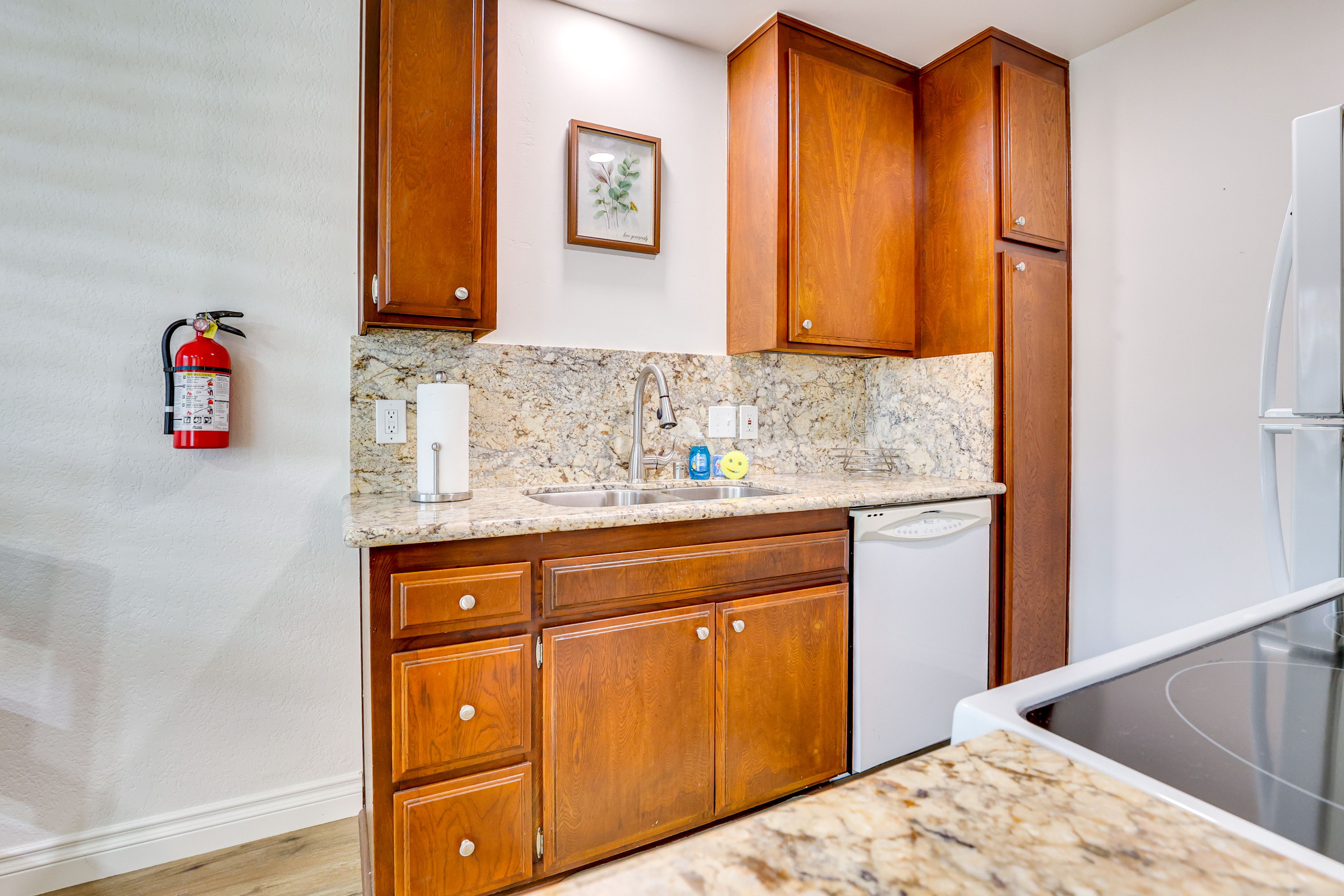 Kitchen | Stove/Oven | Microwave