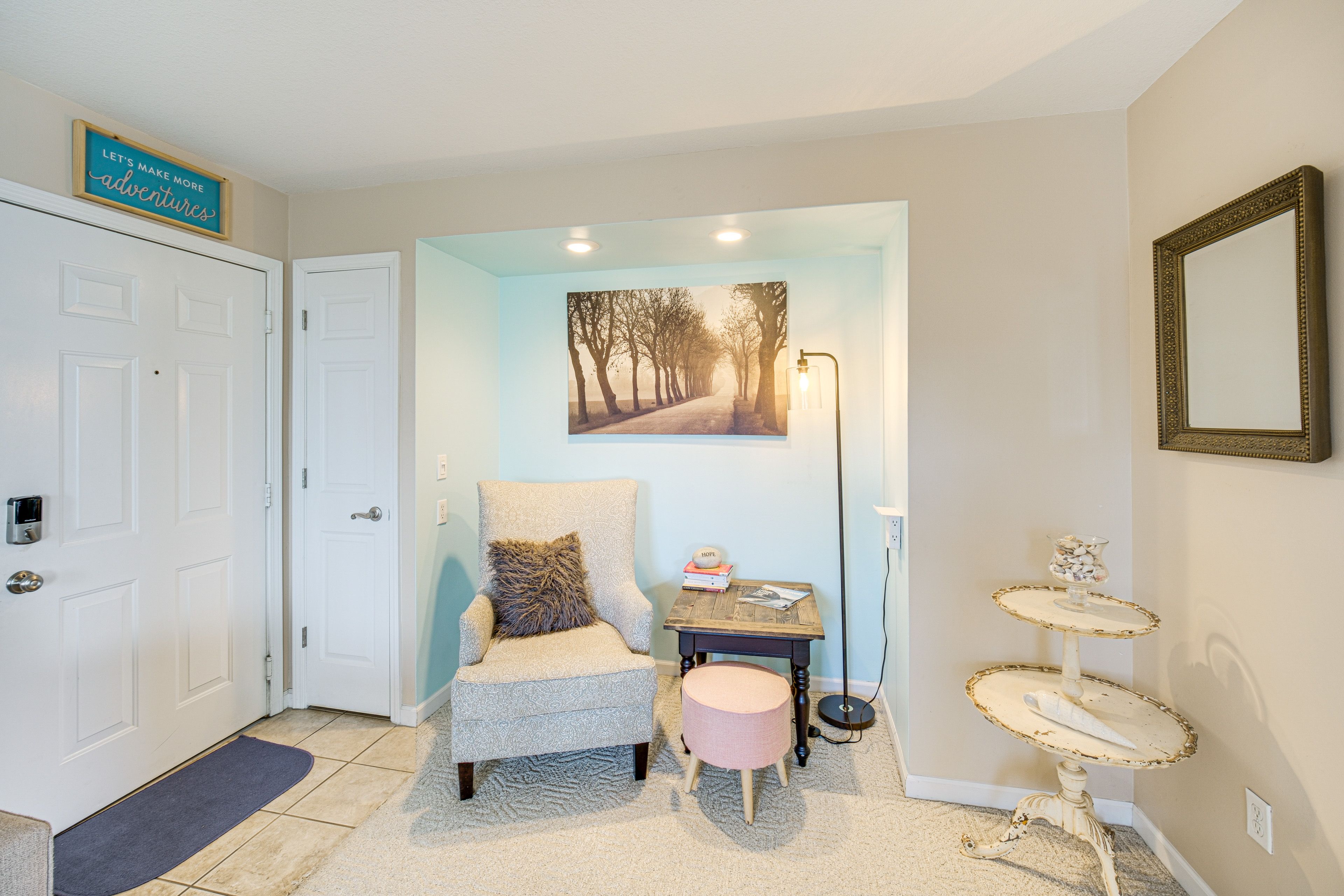 Living Room | Sleeper Sofa | Smart TV | Cable | Fireplace | Board Games