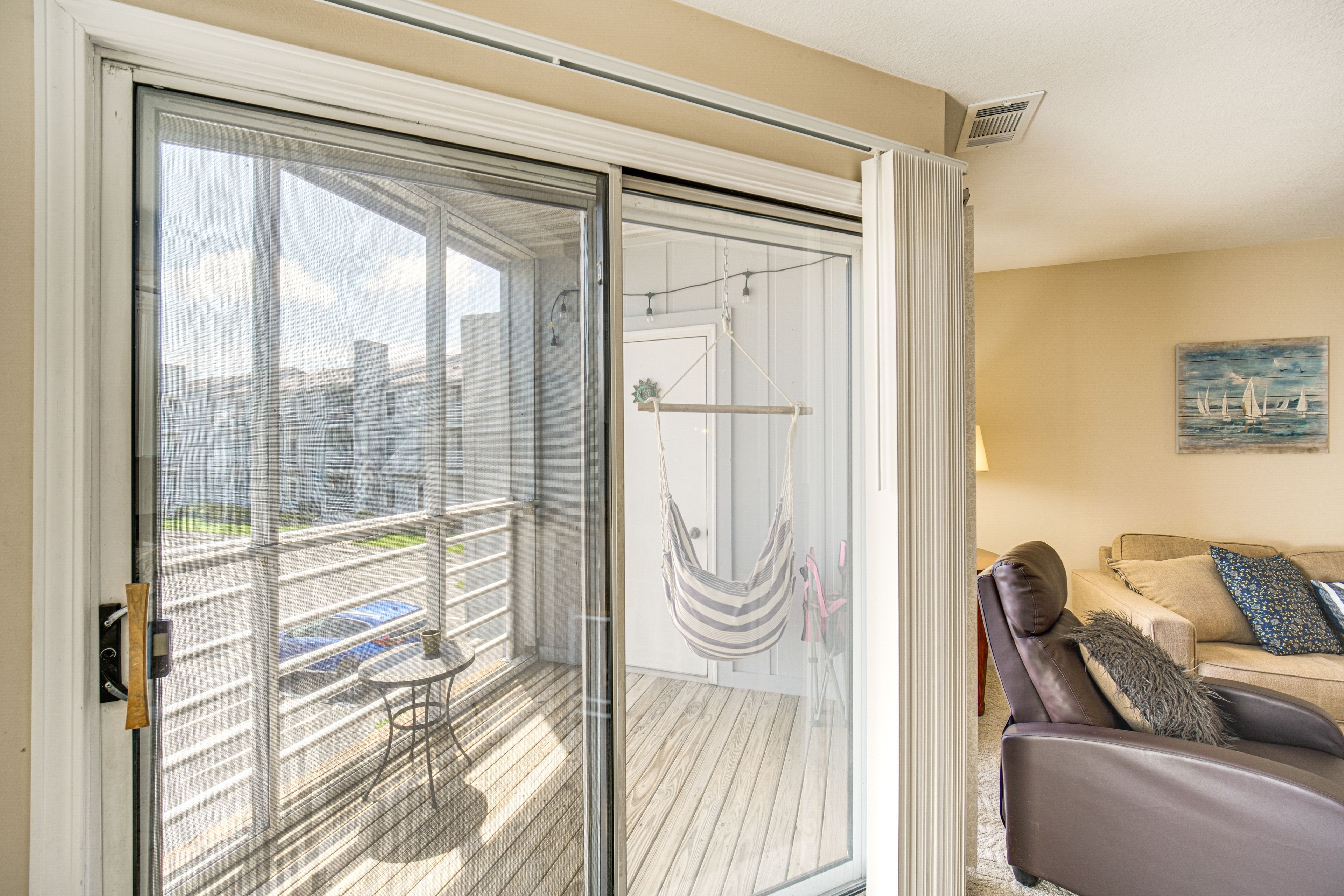 Screened Balcony