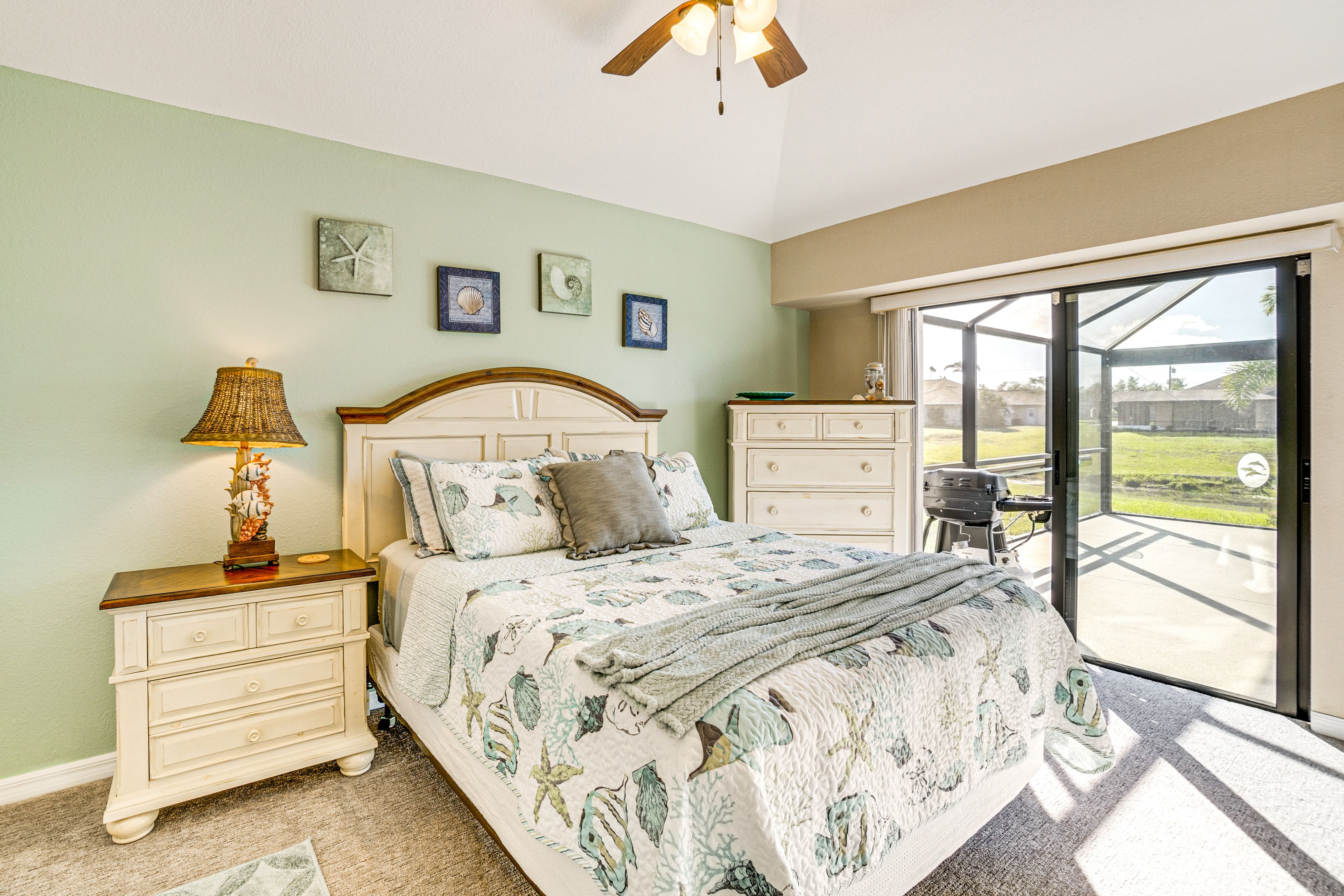 Bedroom 2 | Queen Bed | TV w/ Cable