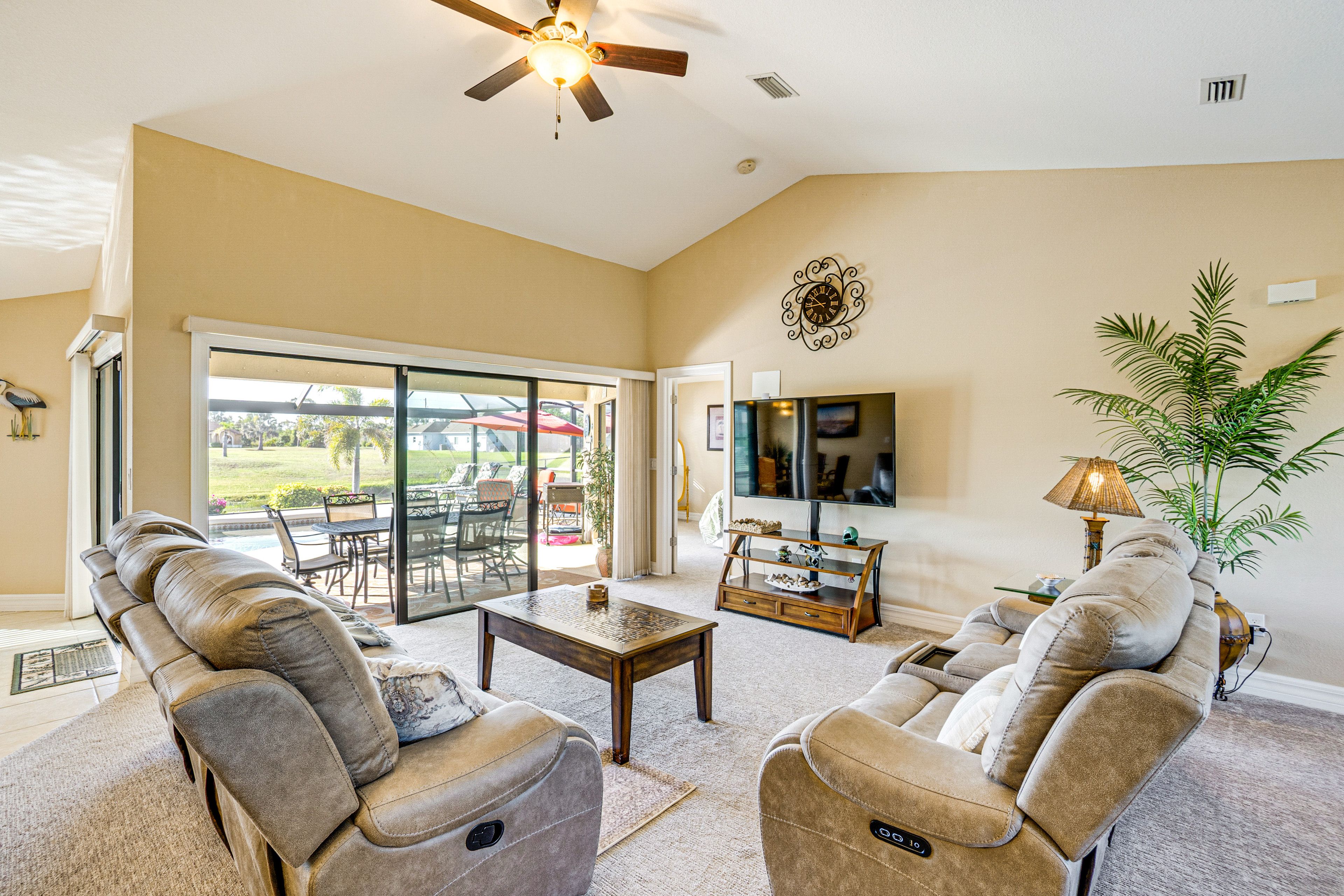 Living Area | TV w/ Cable | Board Games