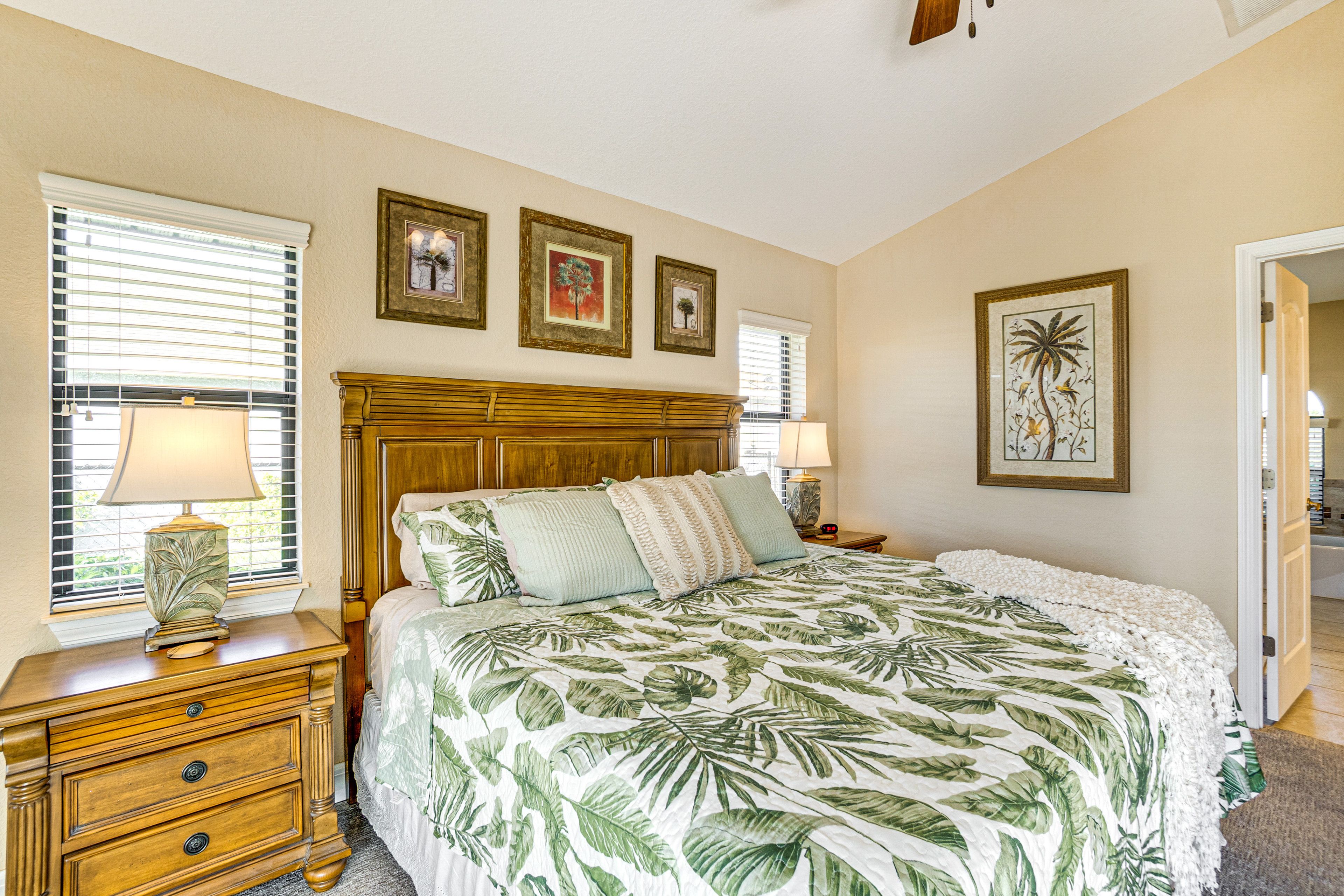 Bedroom 1 | King Bed | TV w/ Cable