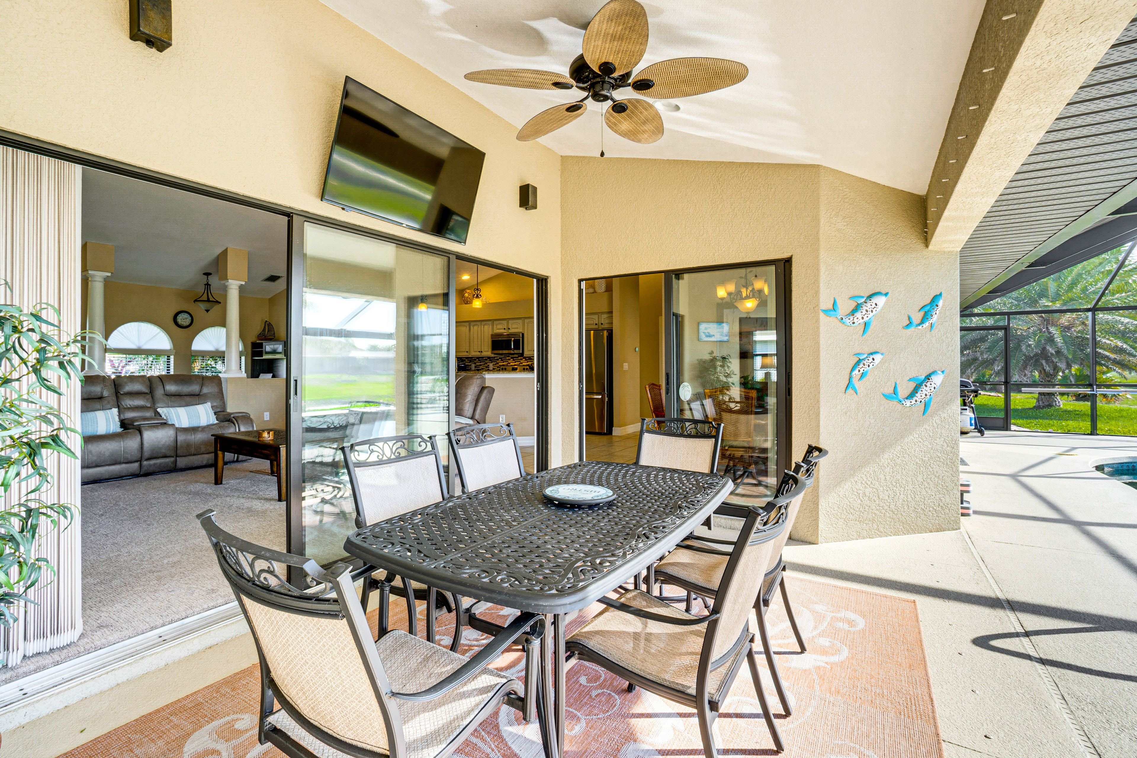 House Exterior | TV w/ Cable | Dining Area | Gas Grill
