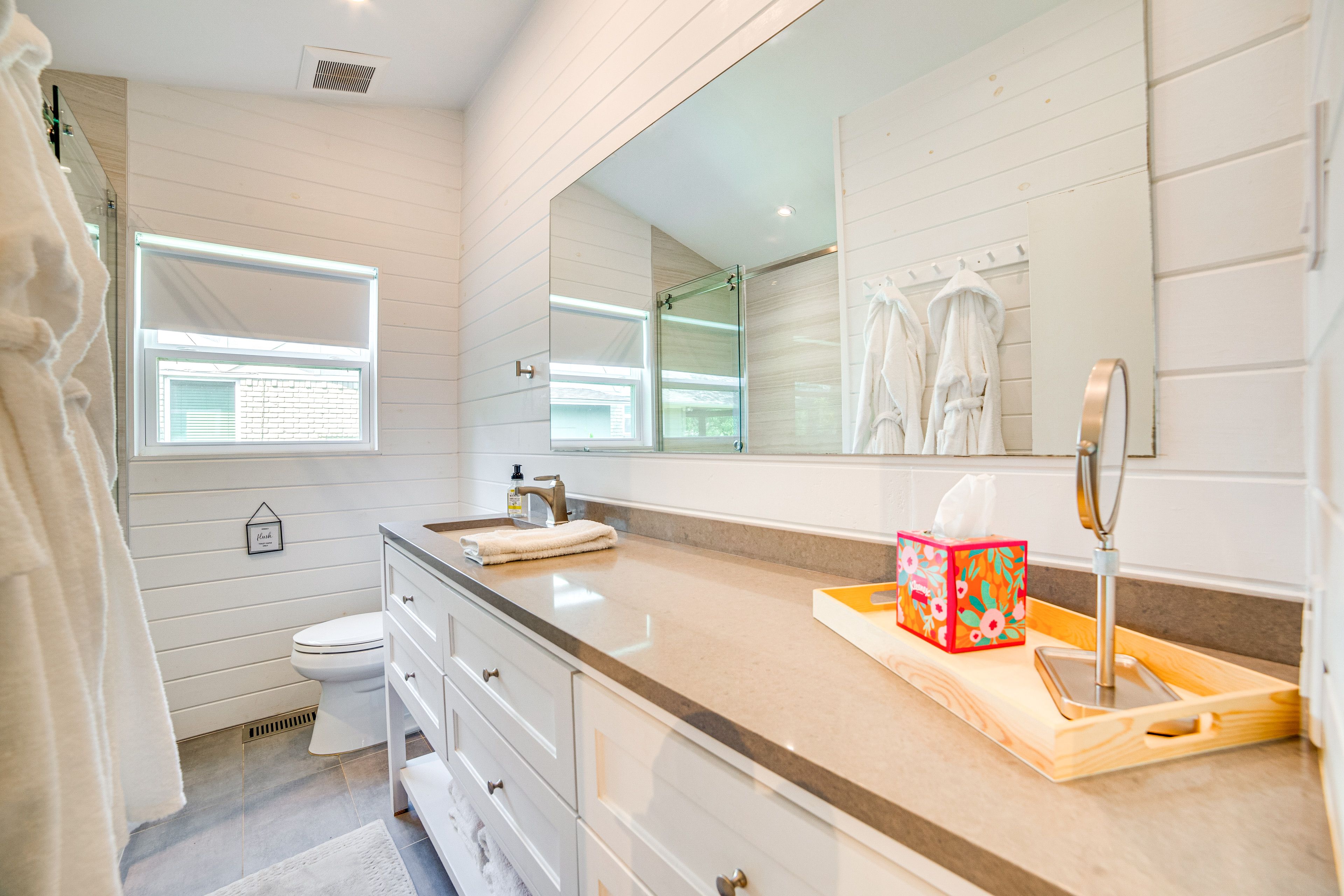 Full Bath | Tri-Level Main Floor | Middle Area
