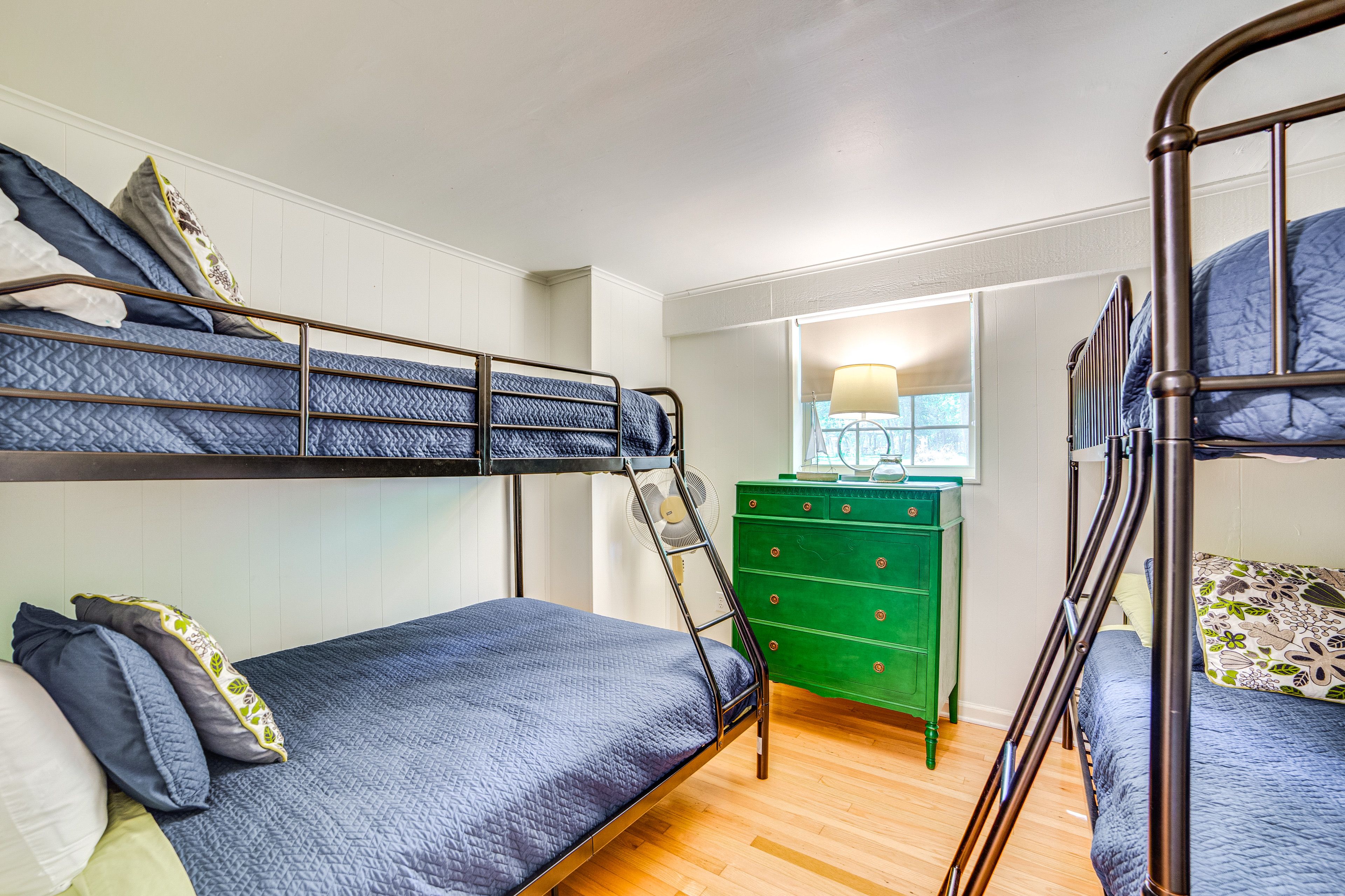 Bedroom 4 | Twin/Full Bunk Bed | Twin Bunk Bed | 2nd Floor