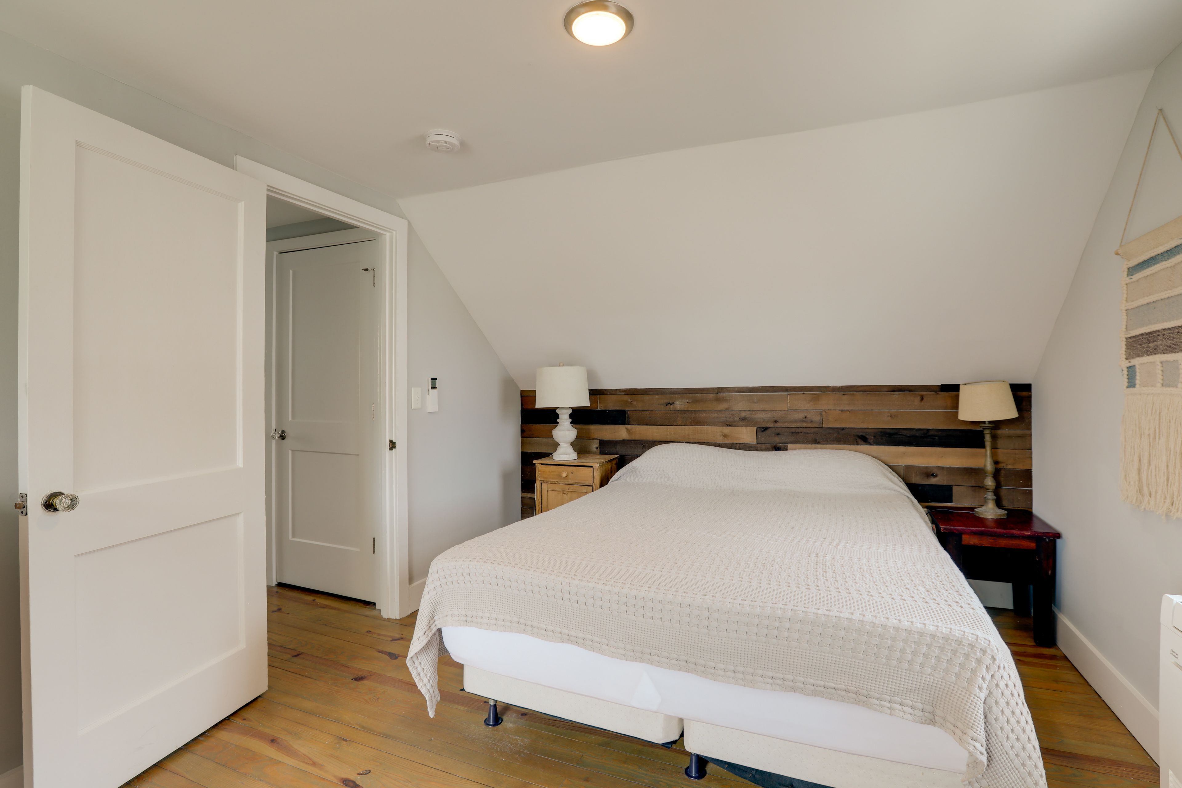 Bedroom 3 | 2nd Floor | Queen Bed