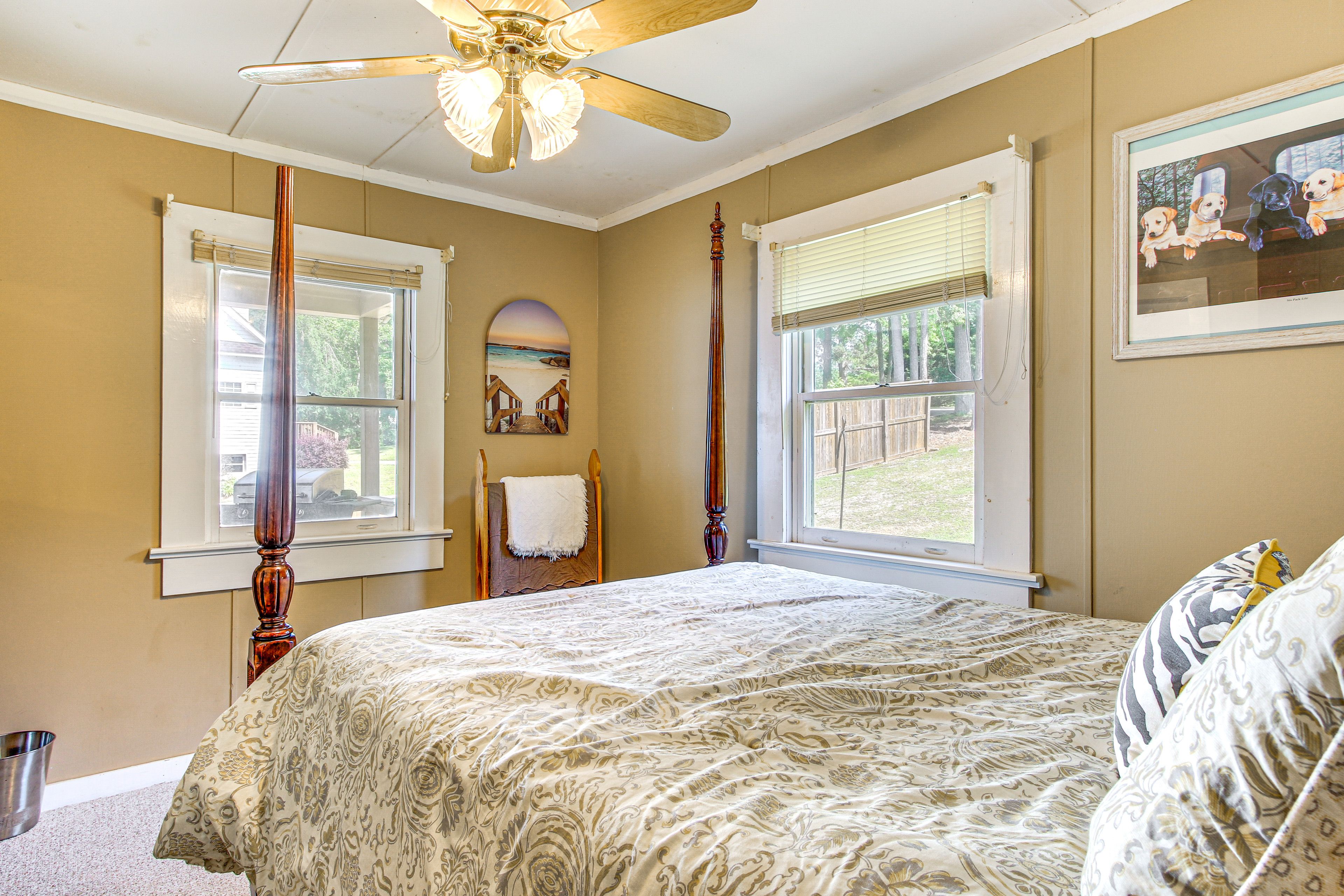 Bedroom 2 | Queen Bed