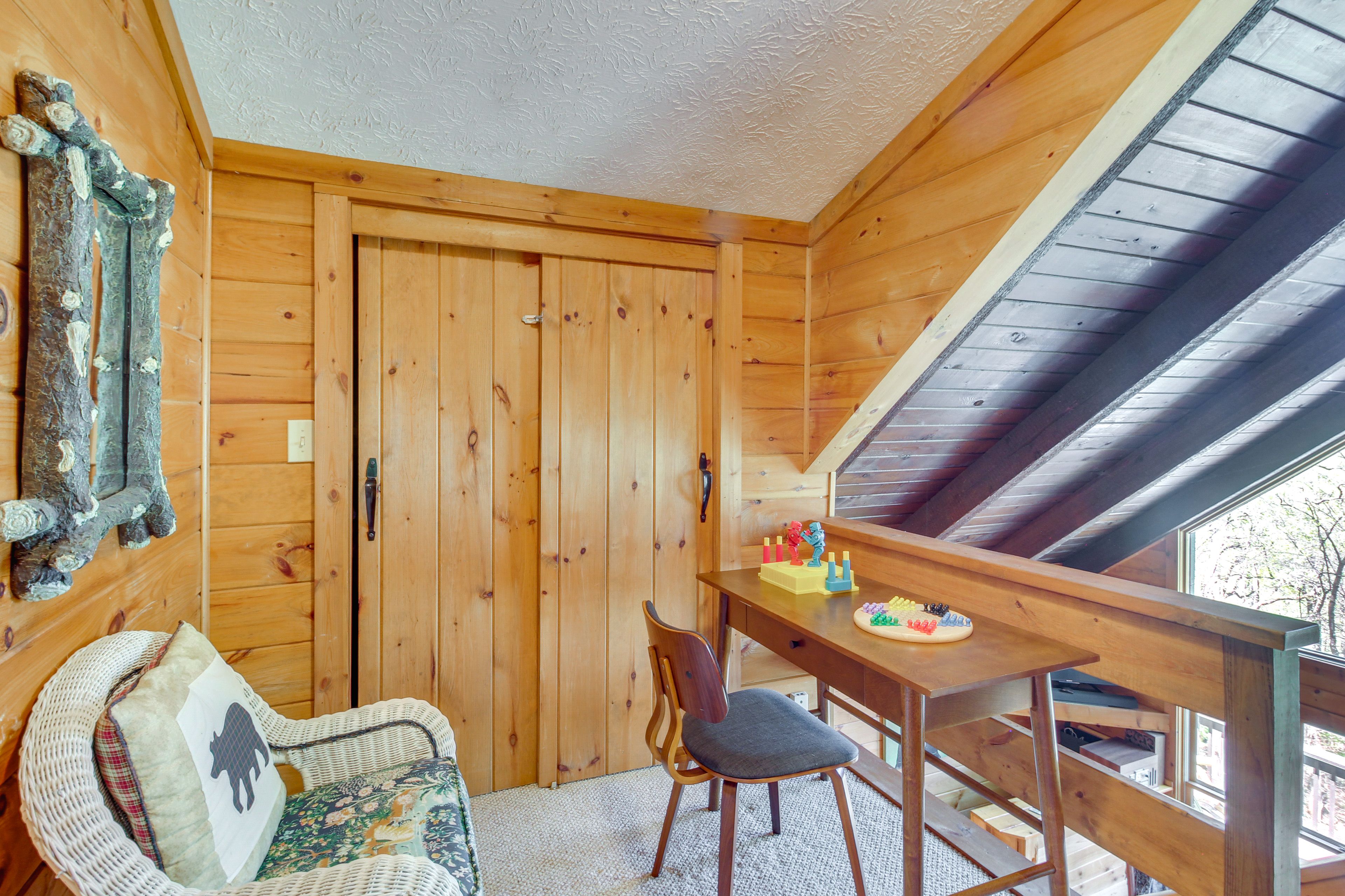 Loft | 2nd Floor