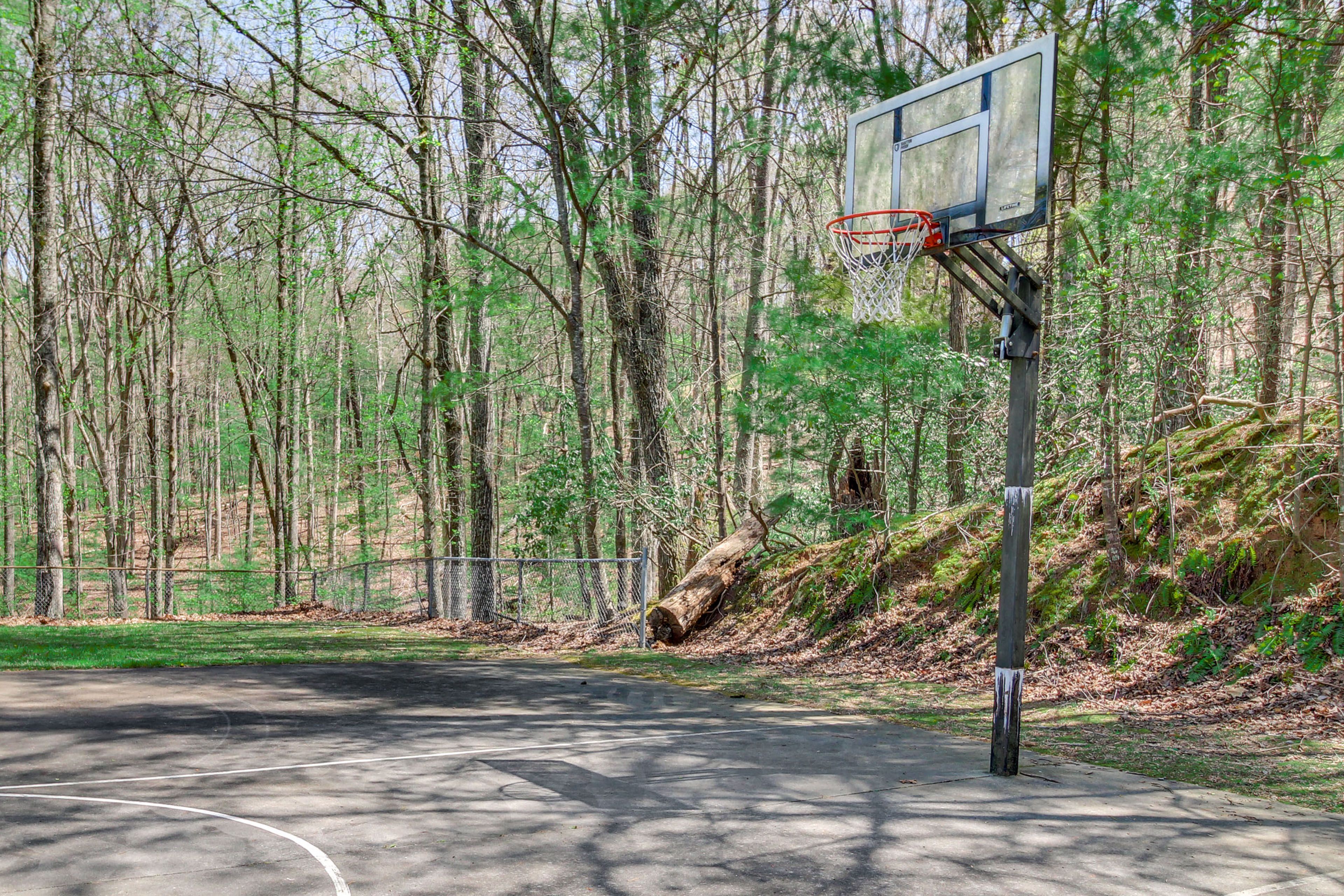 Walnut Mountain Amenities