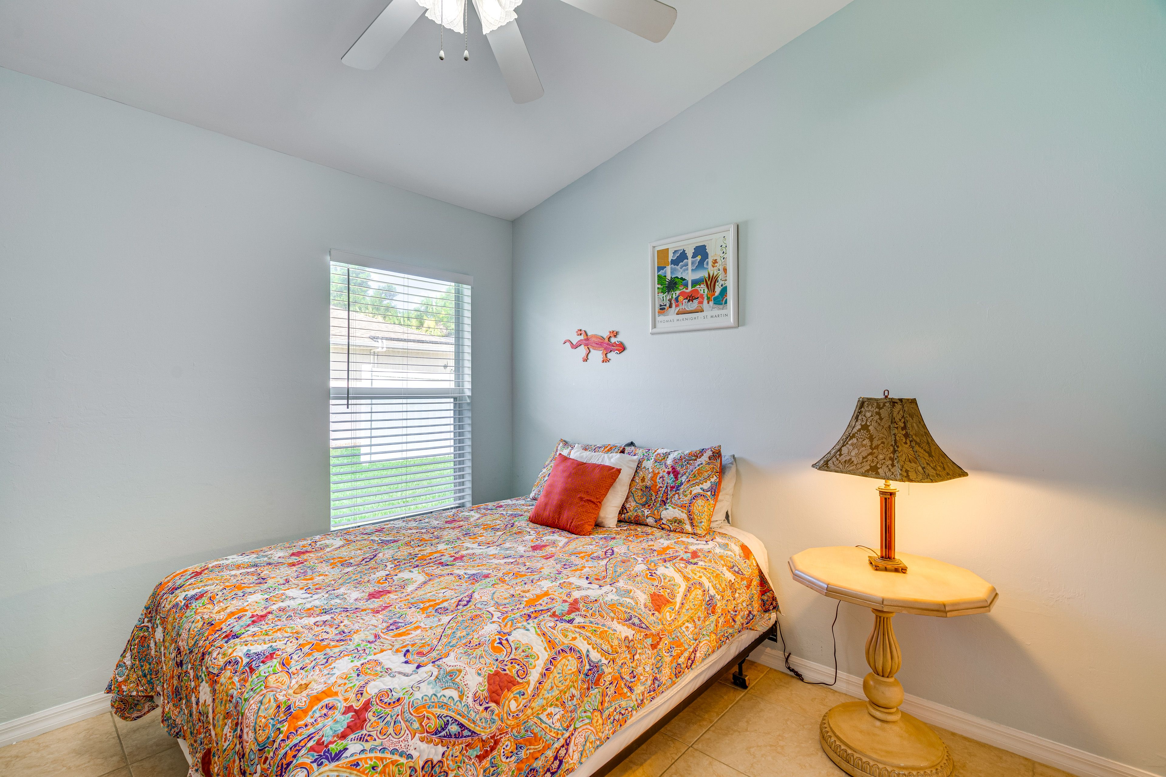 Bedroom 3 | Queen Bed | Smart TV